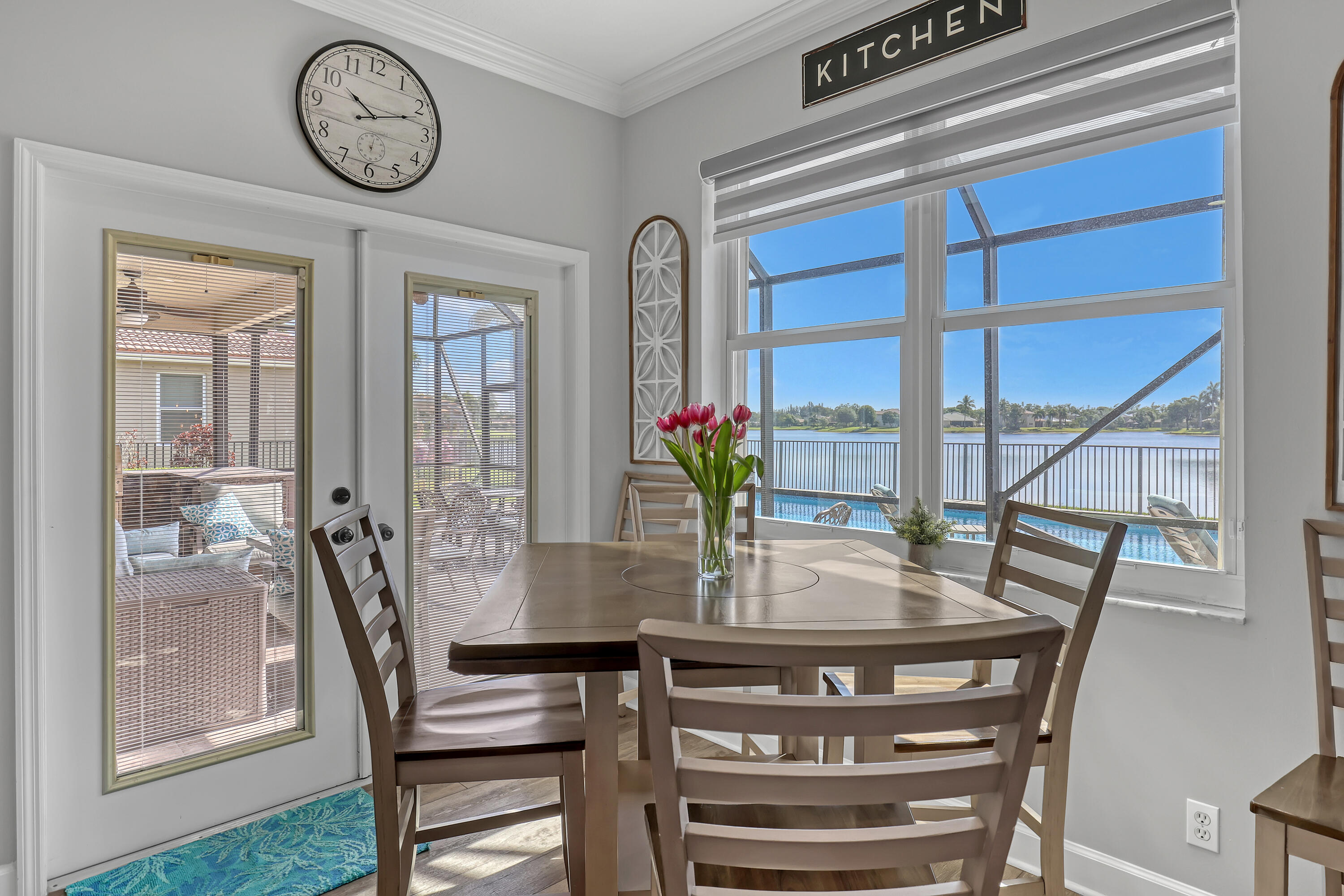 Breakfast nook