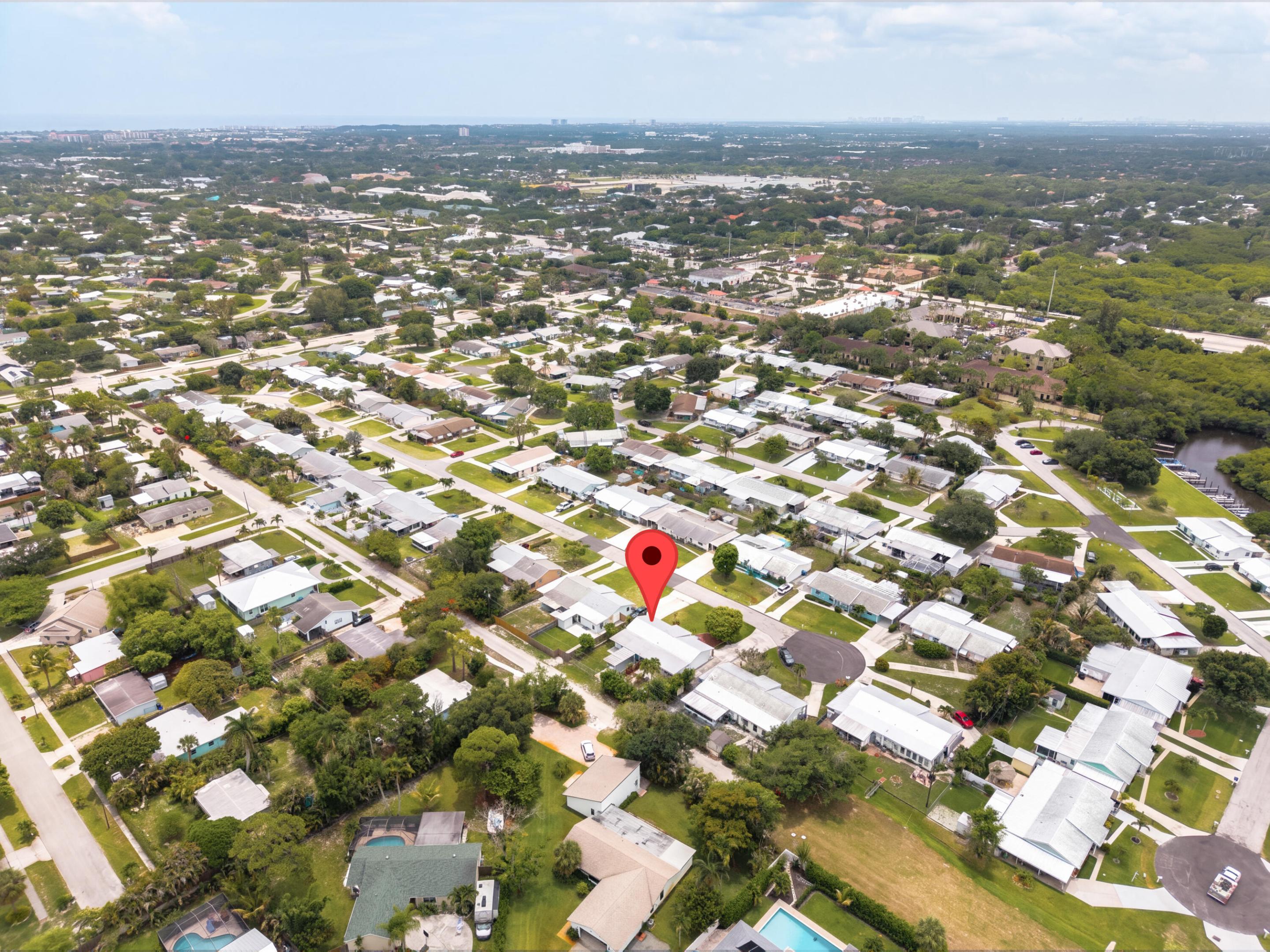 1017 Riverwood Ln-42