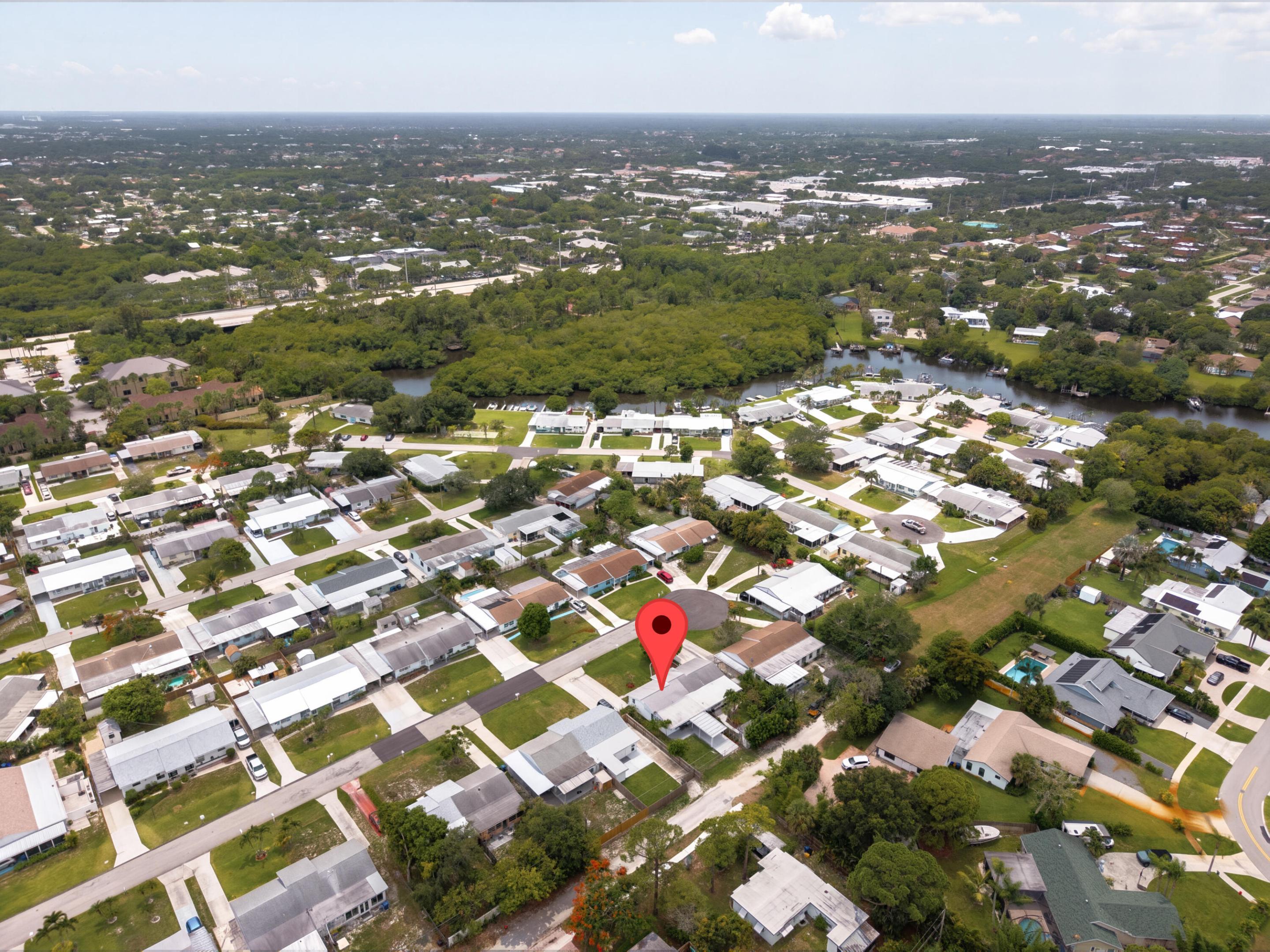 1017 Riverwood Ln-46