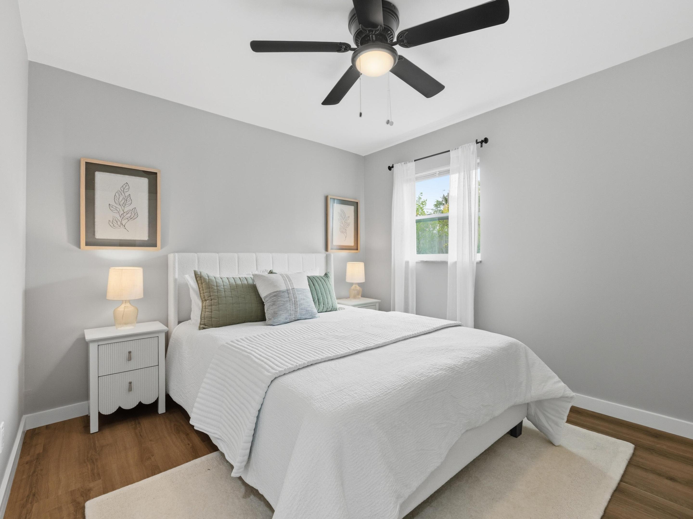 1017 Riverwood Ln-25