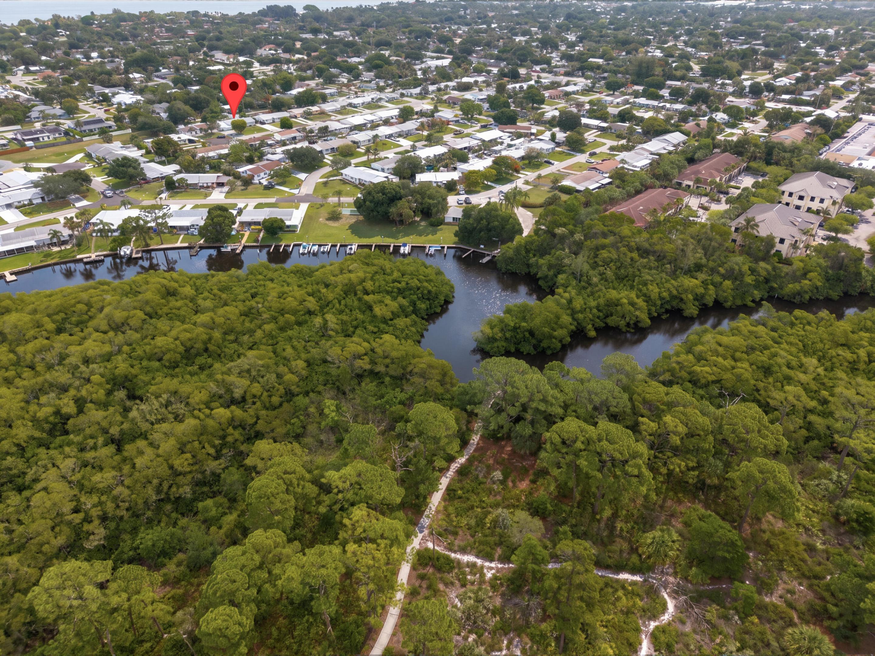 1017 Riverwood Ln-54