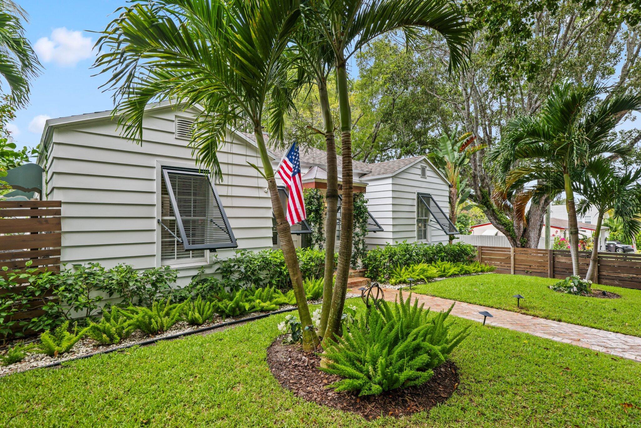 744 Sunset Road - 4.jpg-SMALL