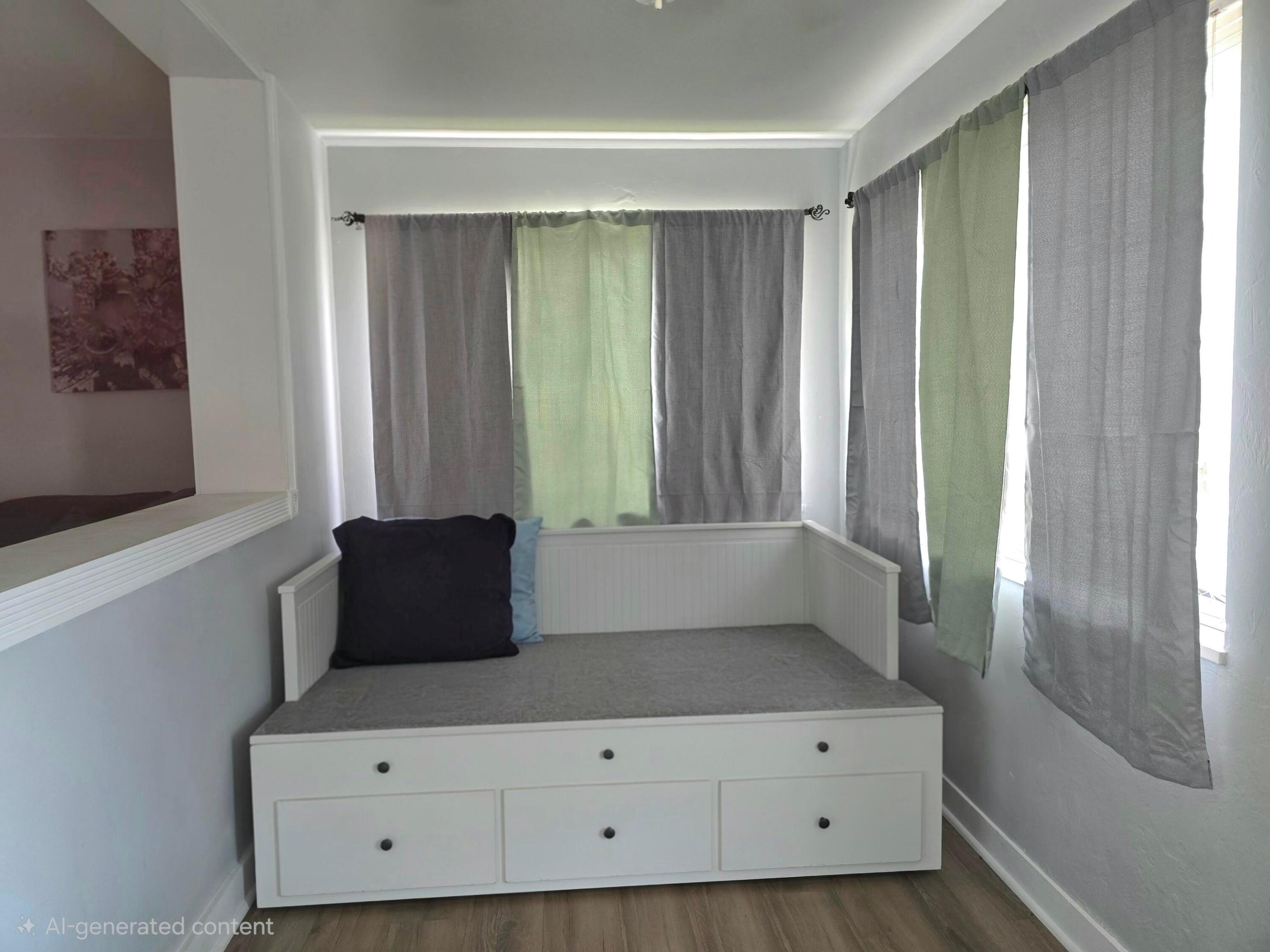 SITTING AREA DEN/OFFICE/SITTING AREA