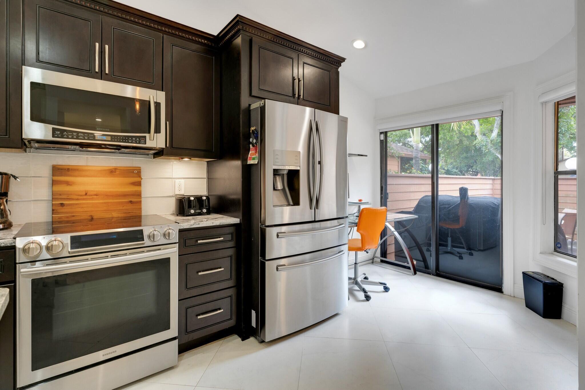 Or use this area for your home office,