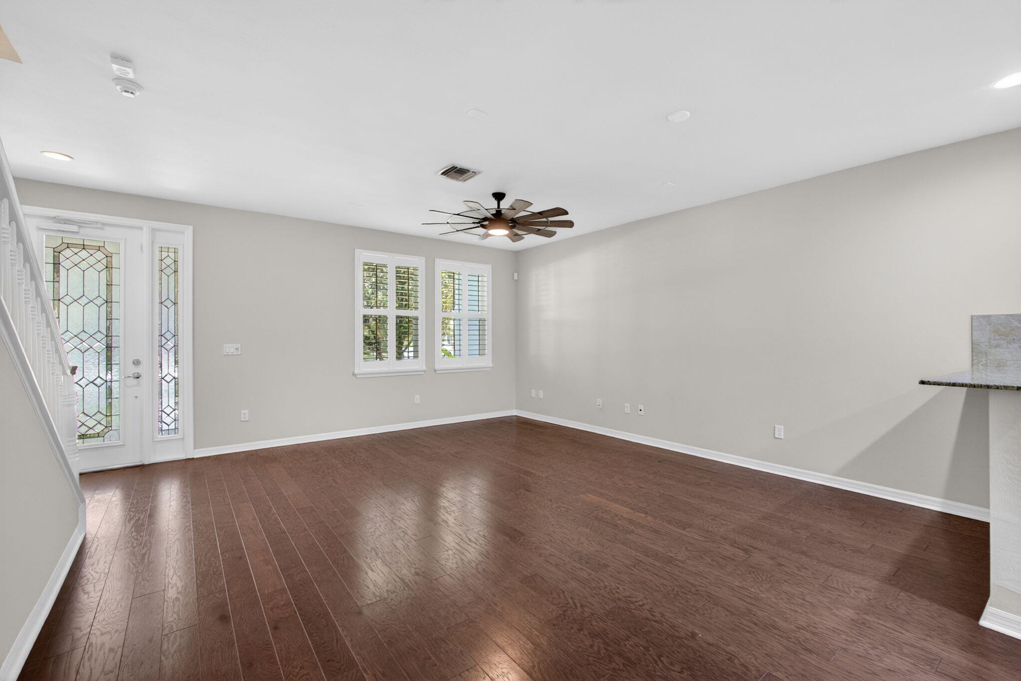 Living Room - 1