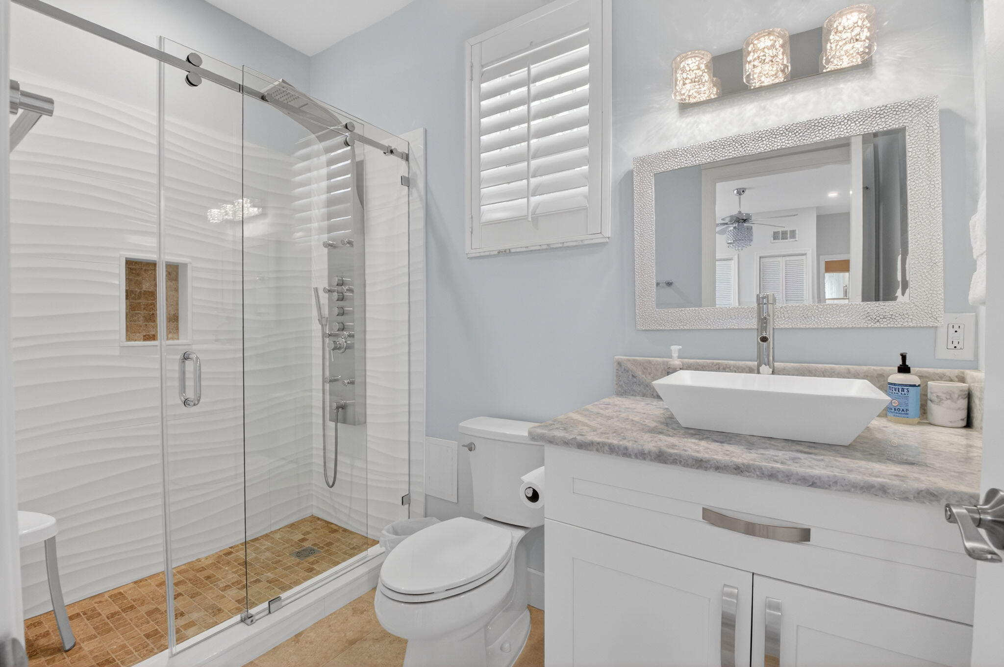Guest Bathroom 2