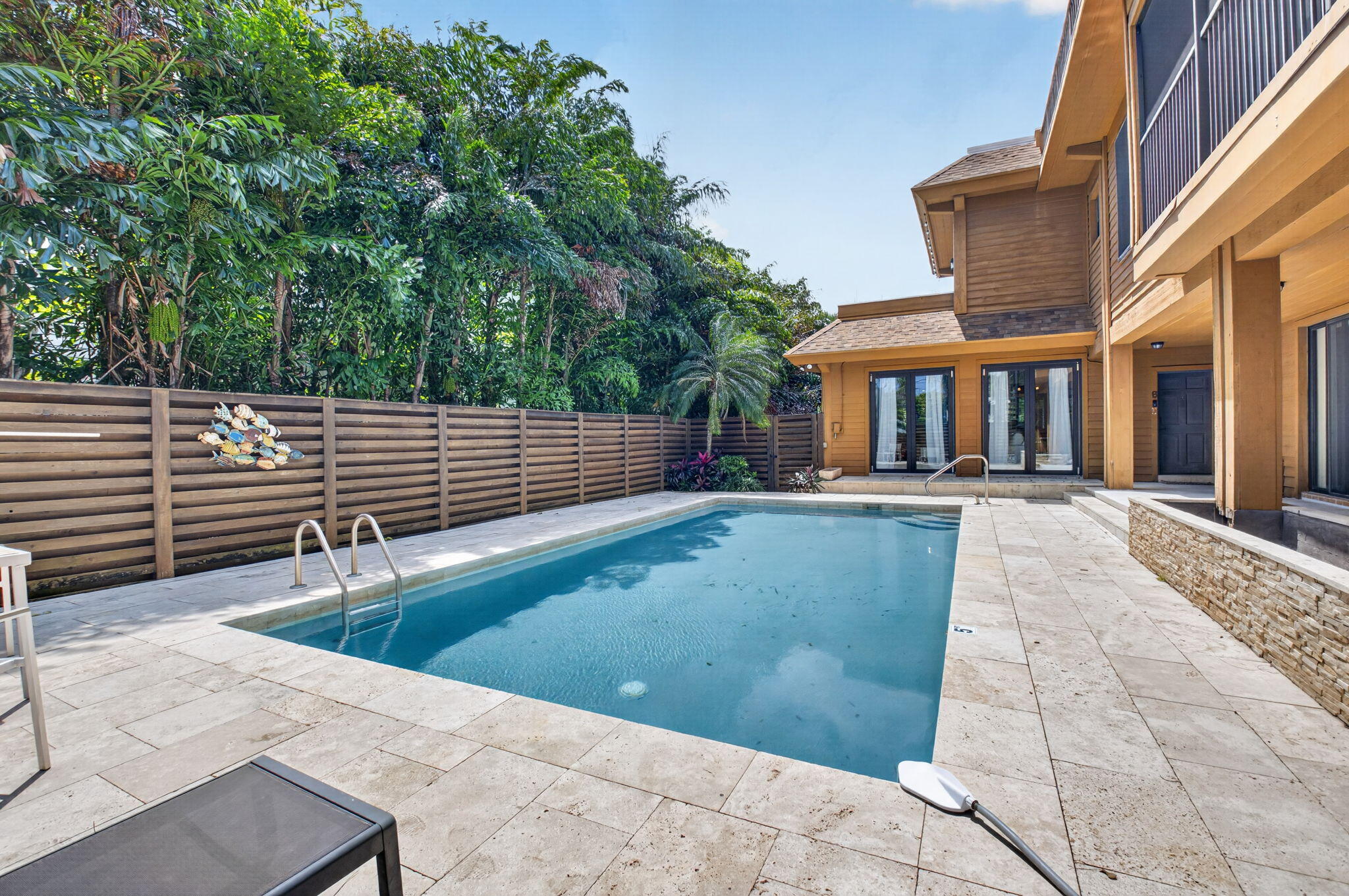 Pool Pool