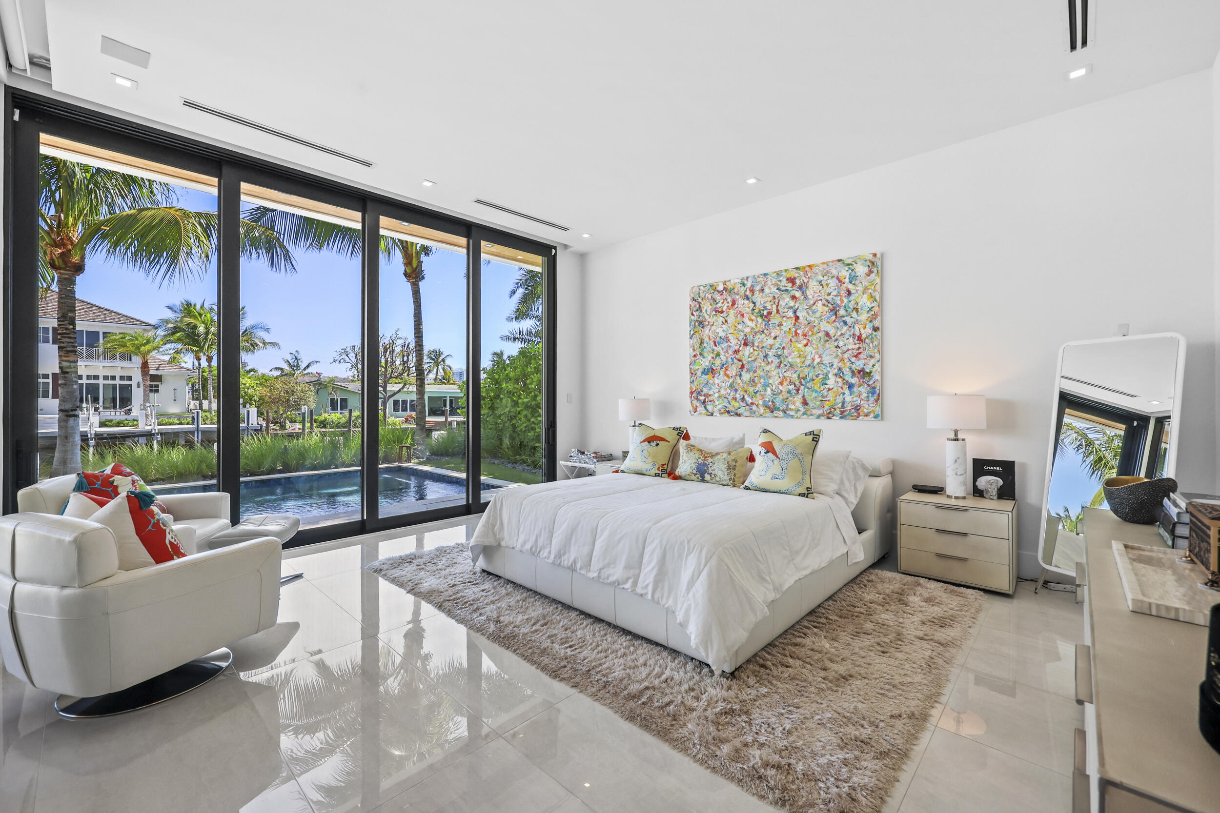 Ground Level Waterfront On-Suite Bedroom