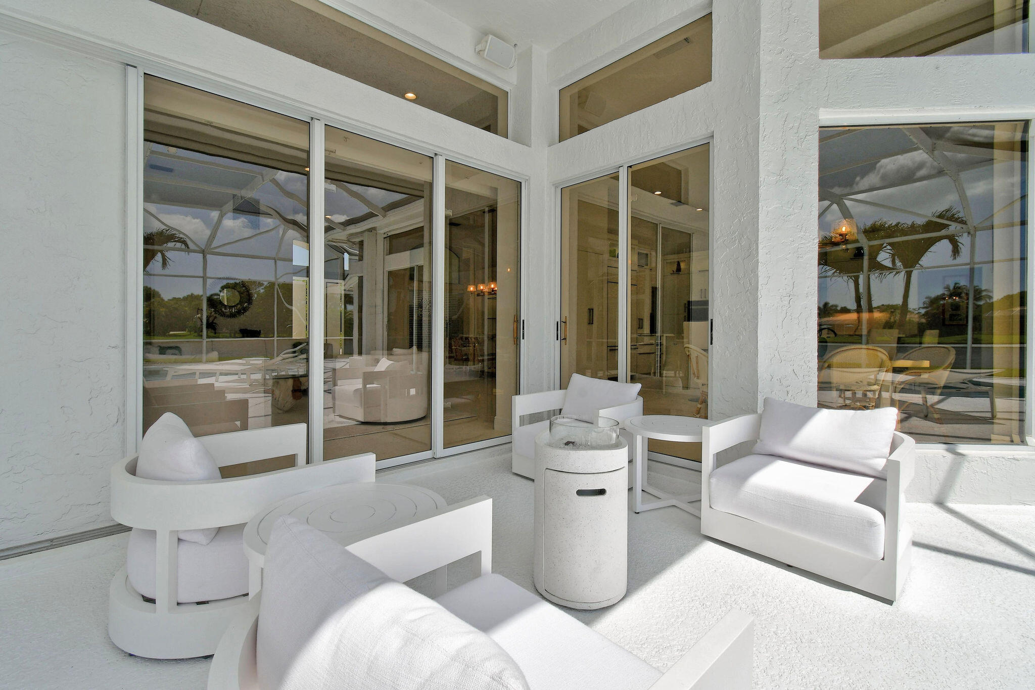 8091SEWoodlakeLane(71)