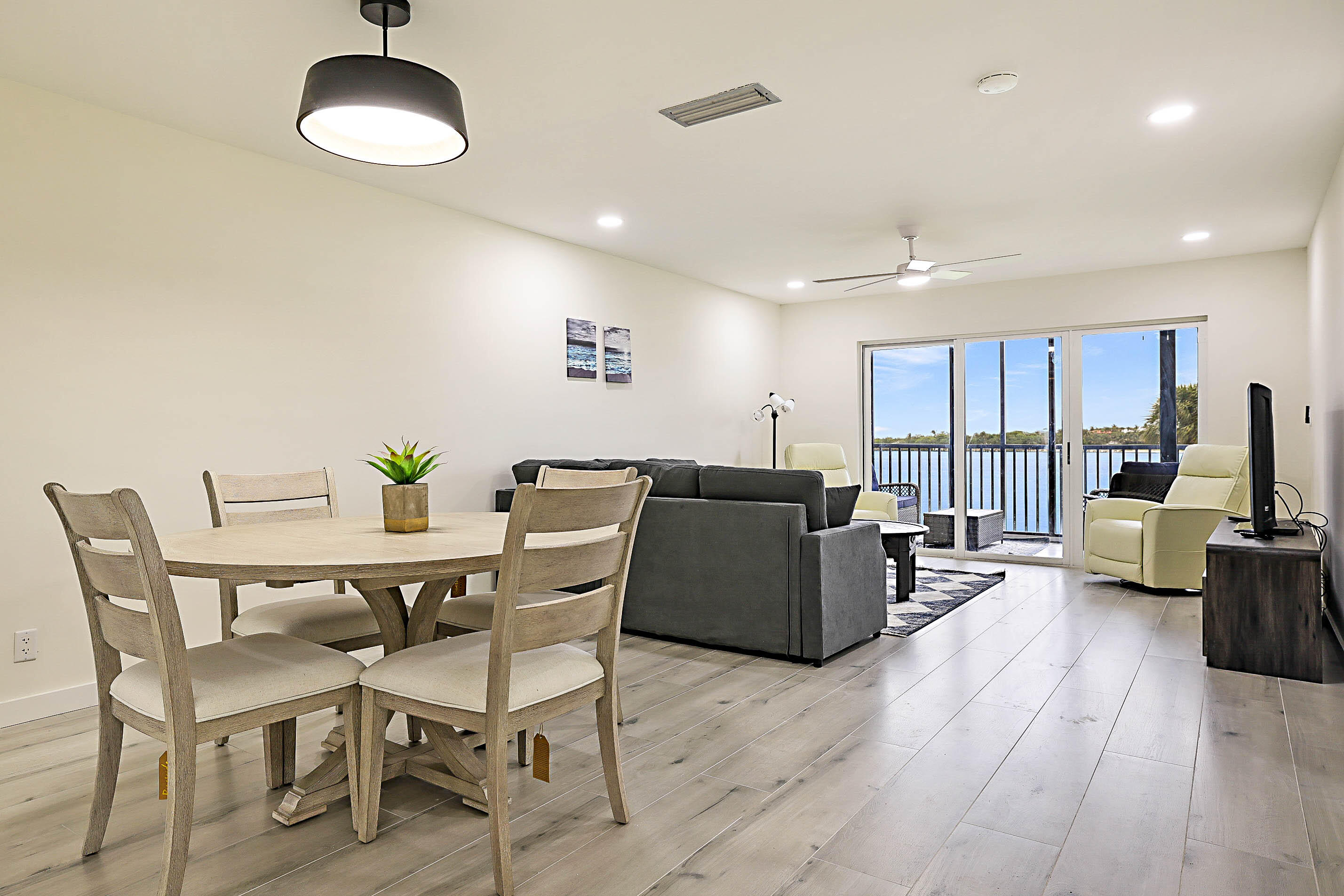 300 Intracoastal Place Apt 203-7 300 Intracoastal Place Apt 203-7