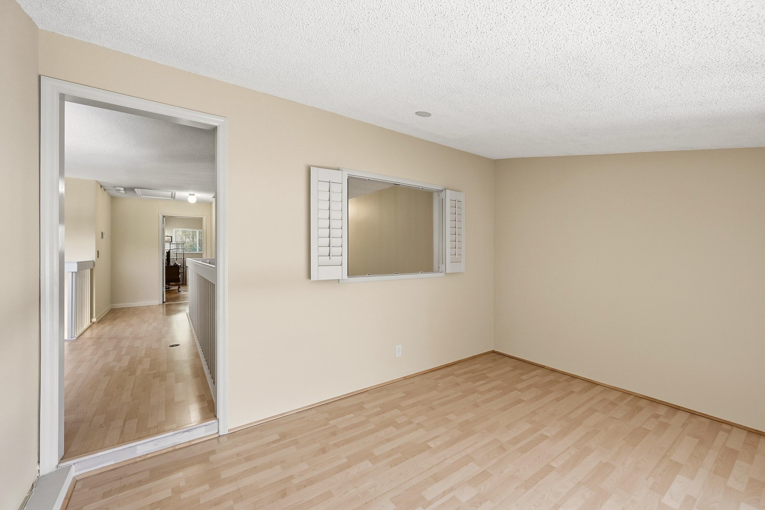 27_bedroom