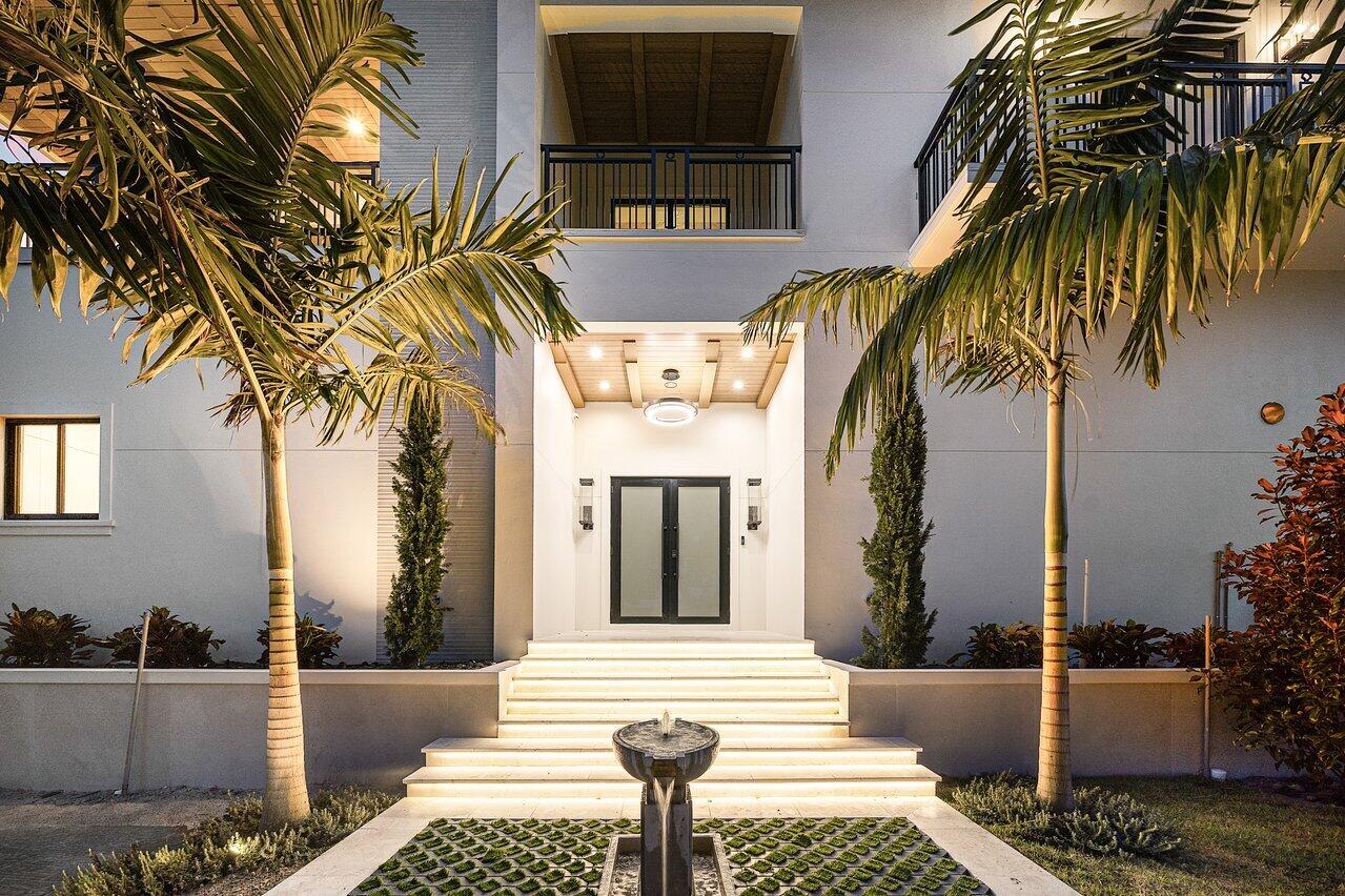 074-7935SouthFlaglerDrive-WestPalmBeach-