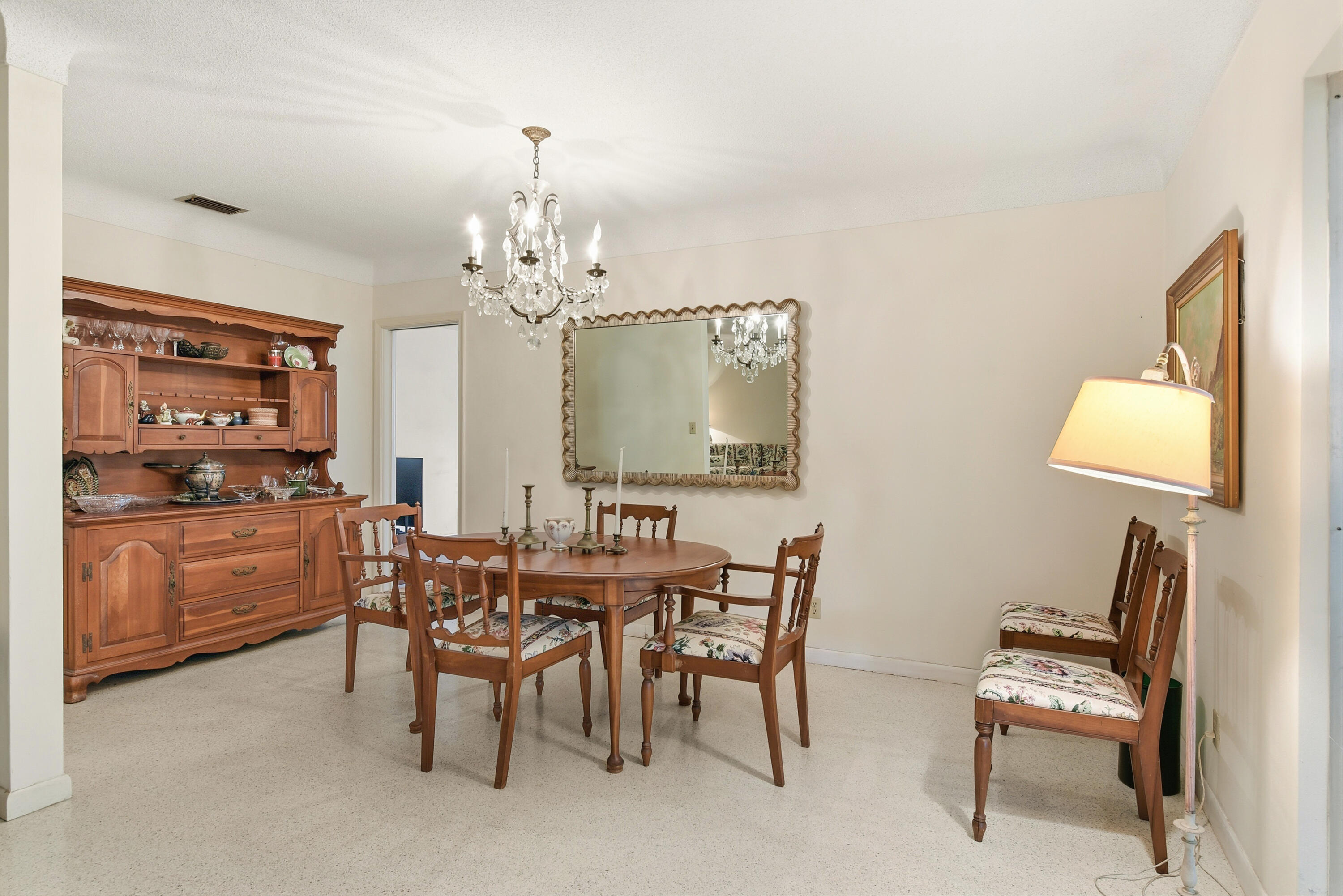 91 SW 11th Ave_Lois Ronan_11