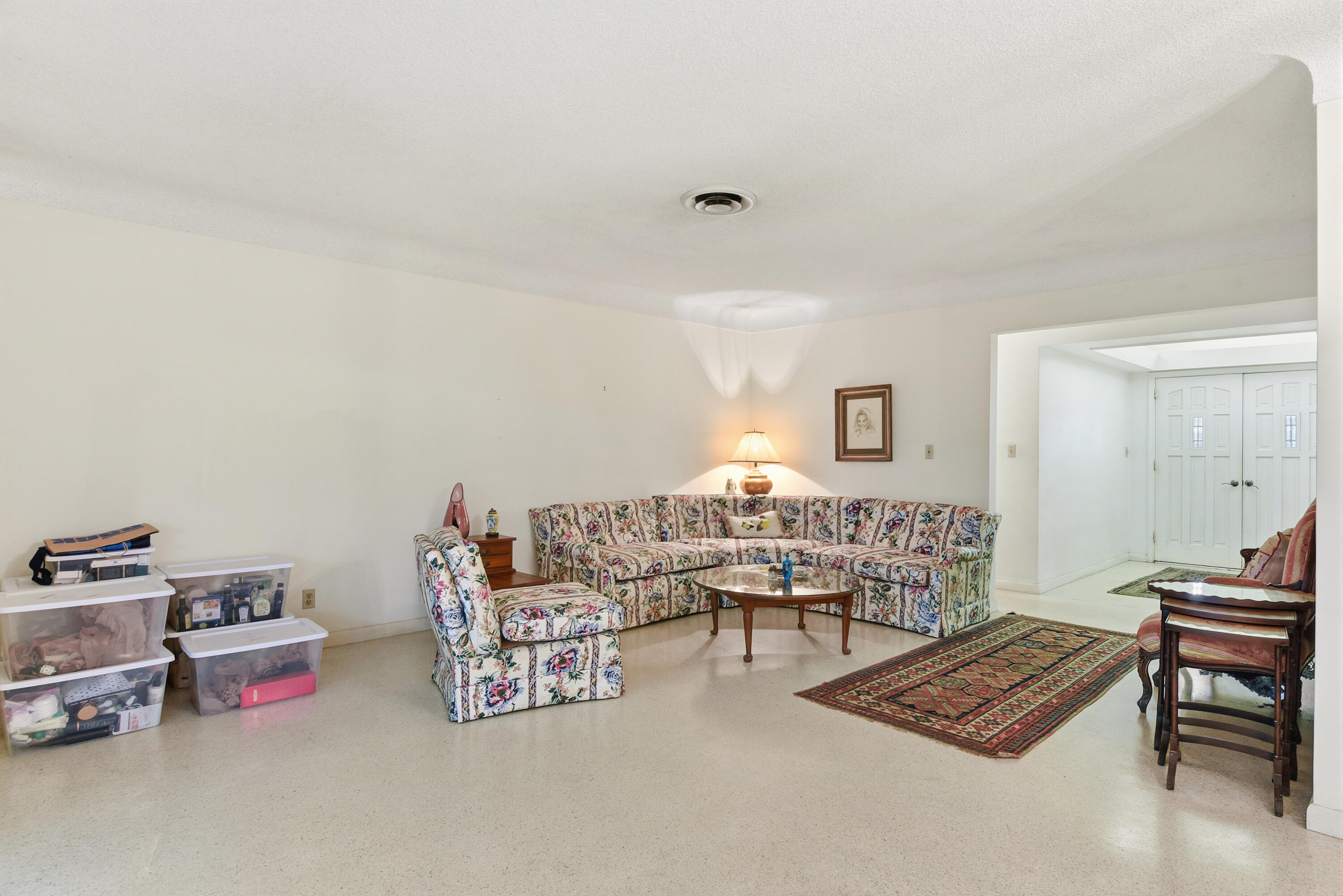 91 SW 11th Ave_Lois Ronan_13