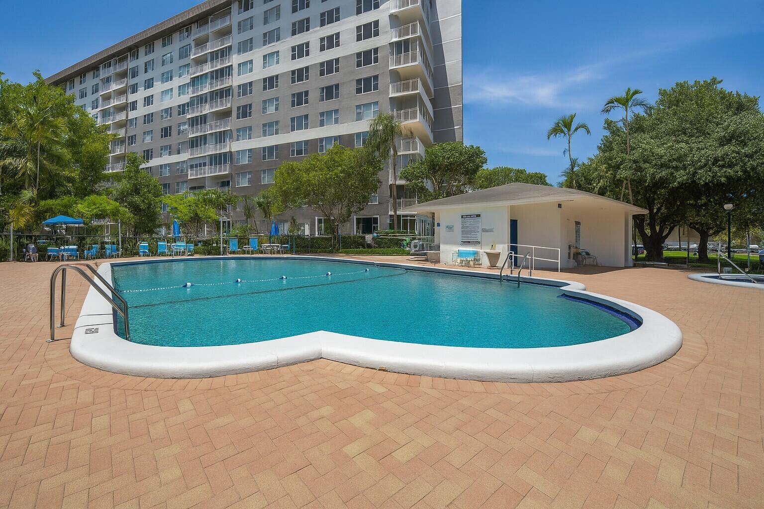 3850 Washington pool 3850 Washington pool