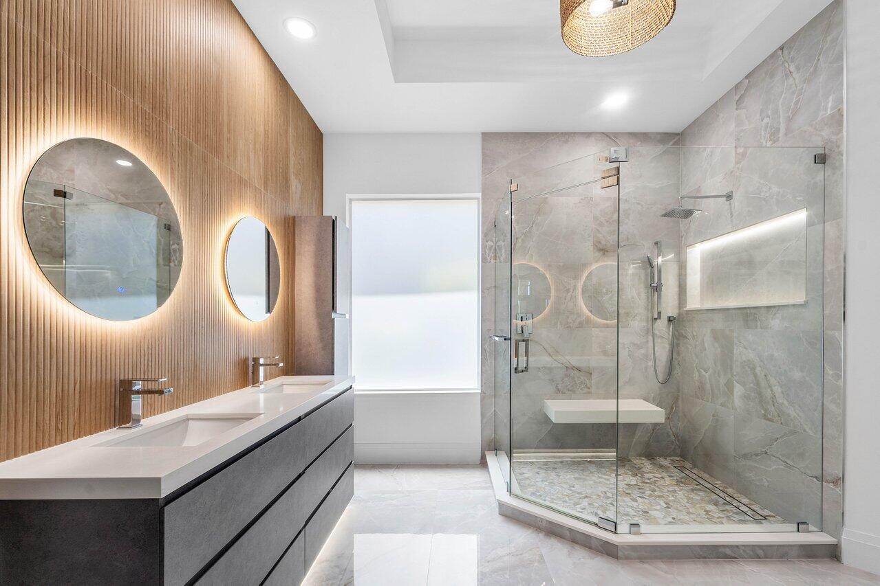 Spa-Inspired Primary Bath