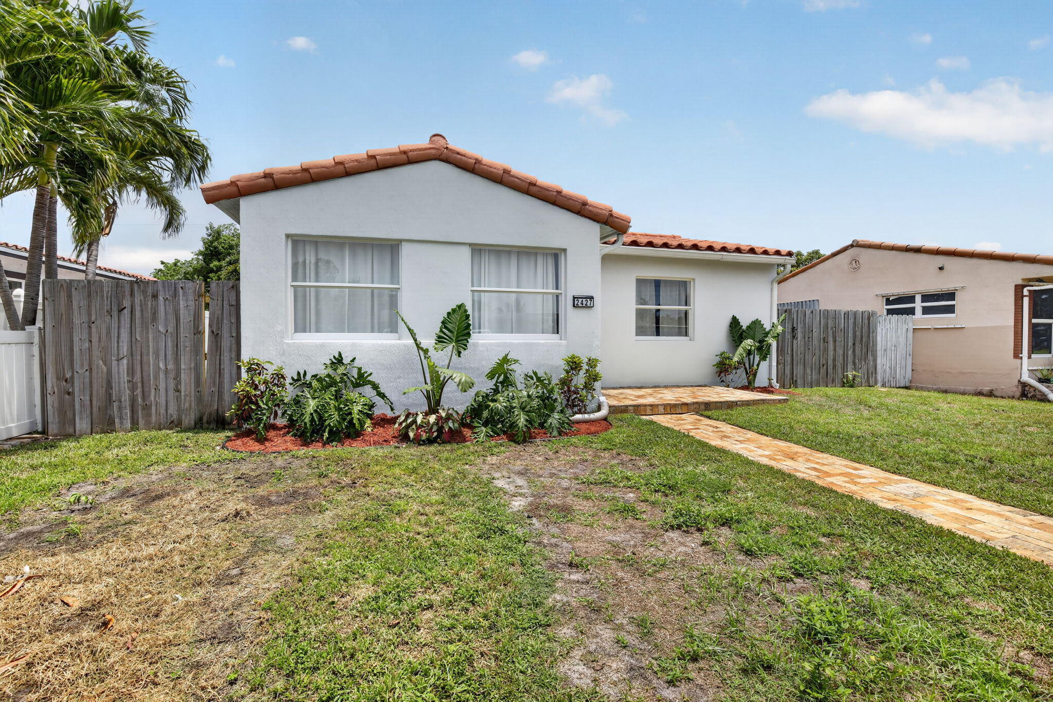 2-web-or-mls-_A7A1486 2-web-or-mls-_A7A1486
