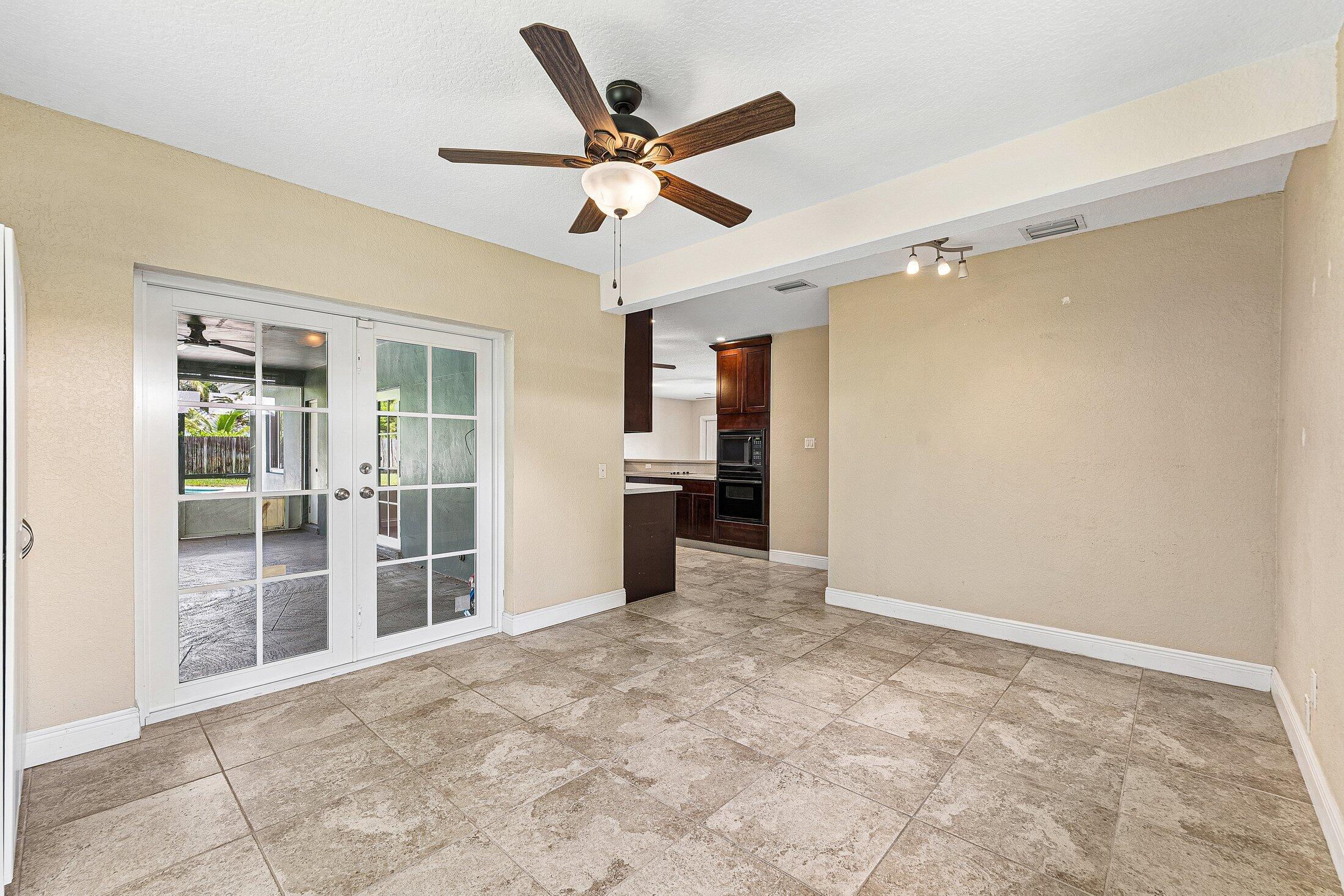 016-301Southeast3rdStreet-DeerfieldBeach
