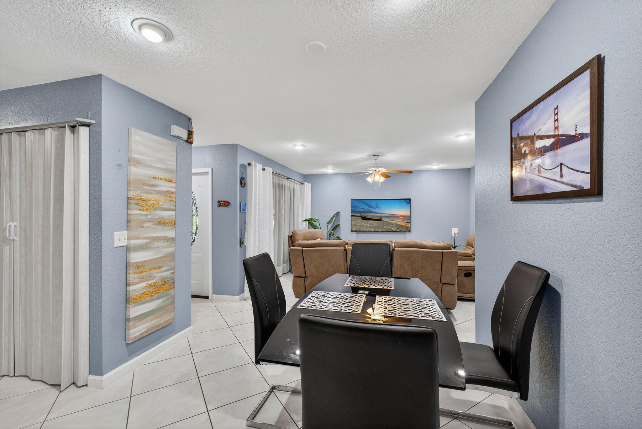 Dining/ Kitchen