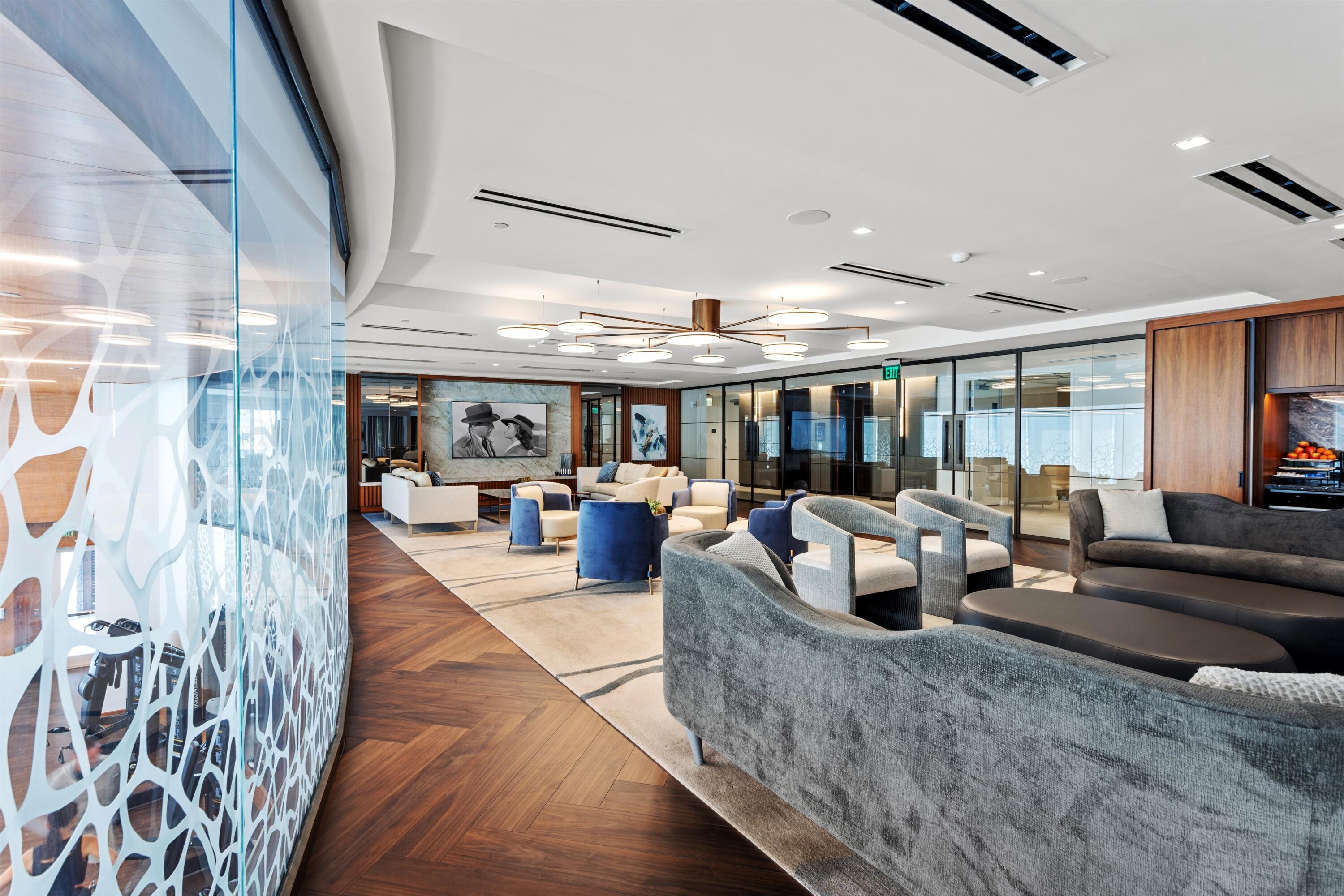 CLUB ROOM
