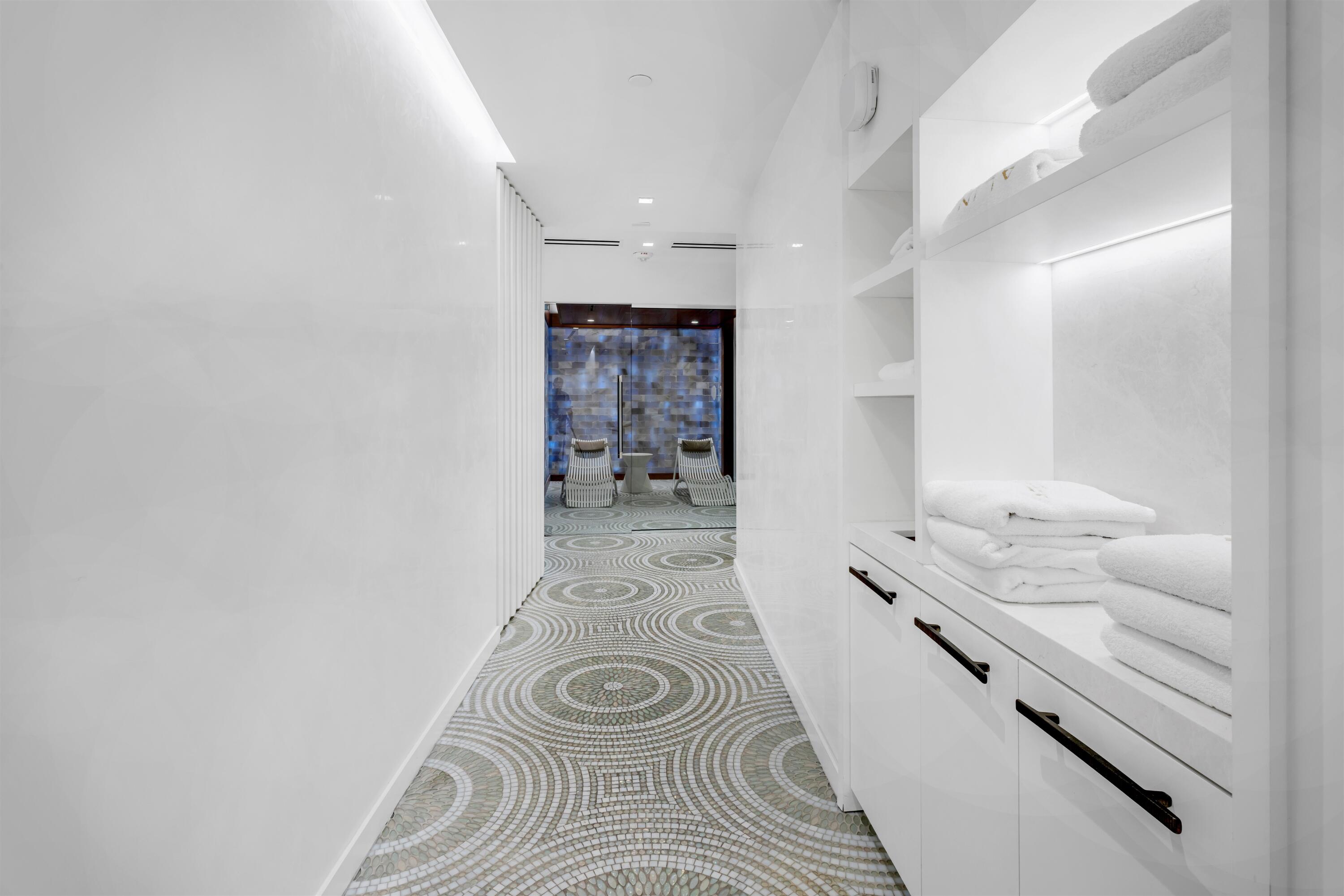 SPA LOUNGE