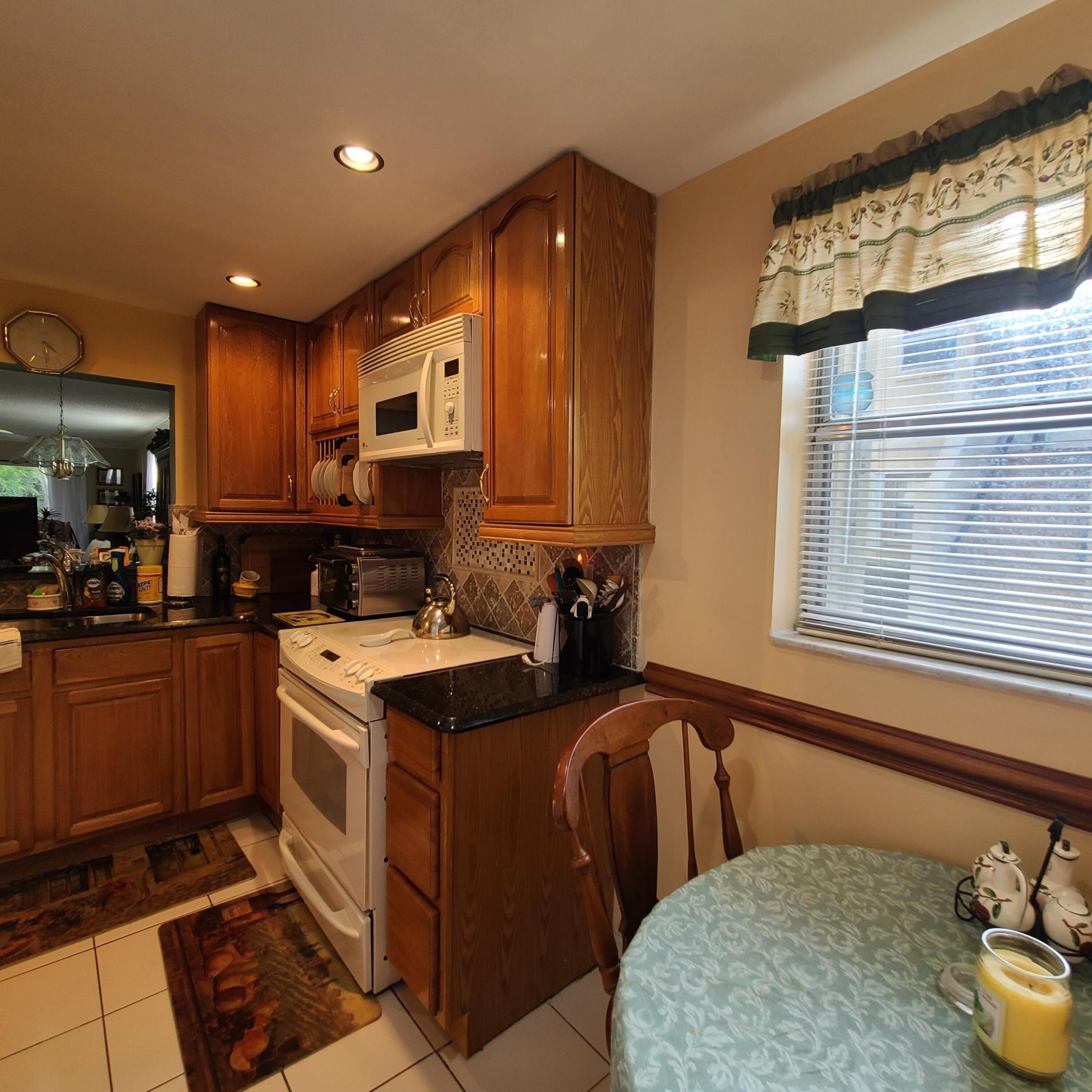 tile backsplash