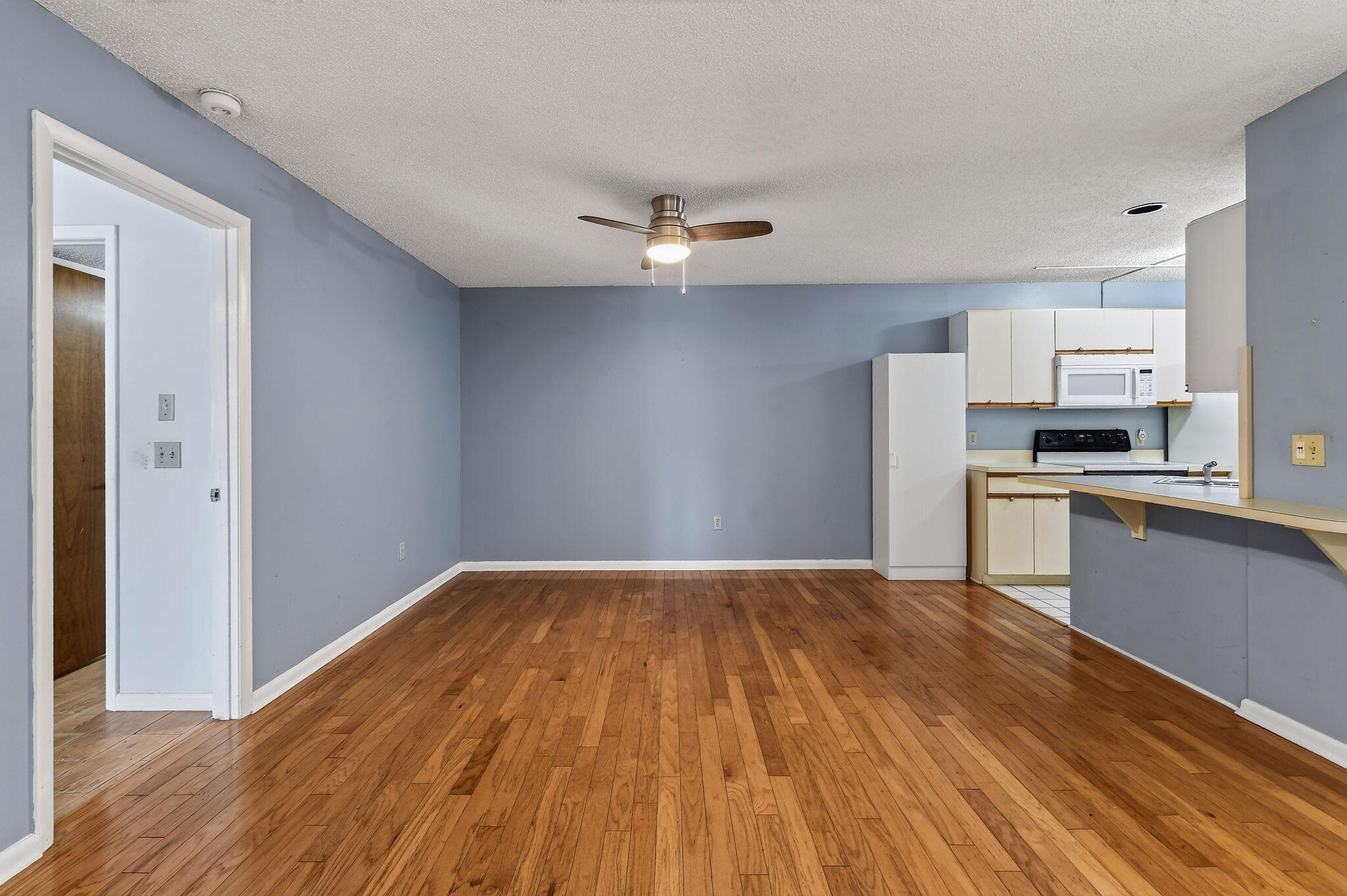 8387SECroftCir,UnitQ3(12)