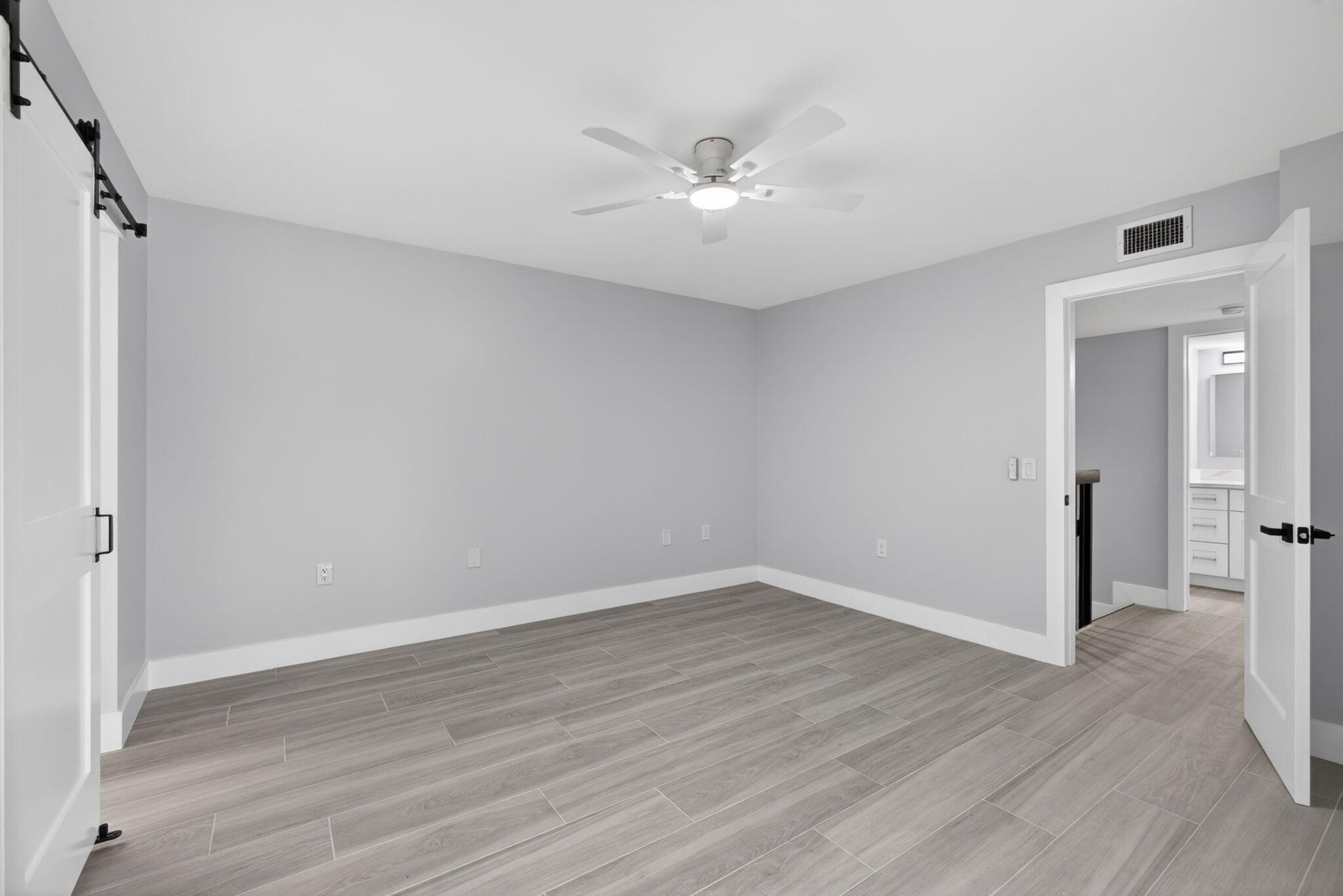 MASTER BEDROOM