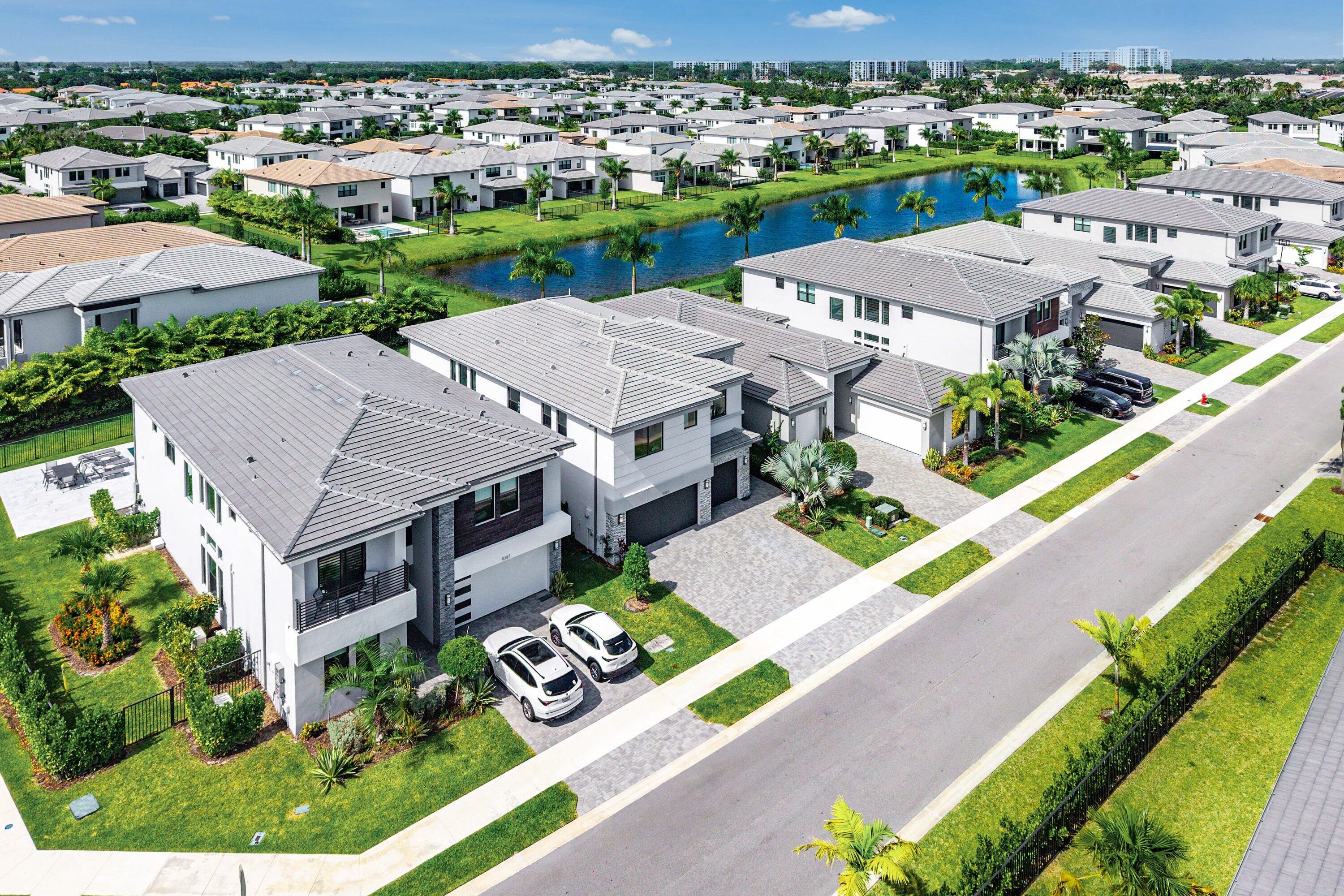 052-8381FishersIslandWay-BocaRaton-FL-33