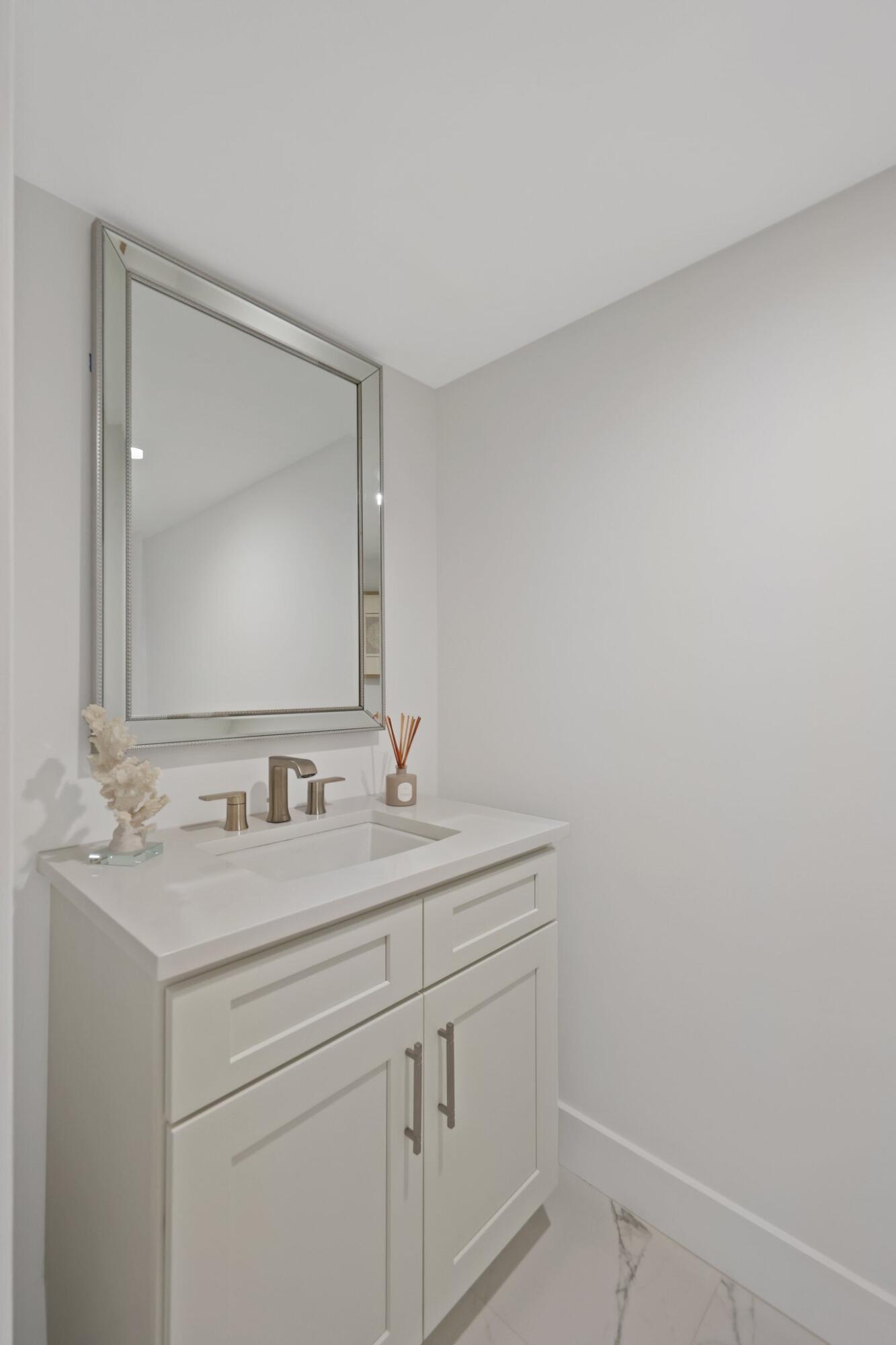 Masterbath Toilet Room