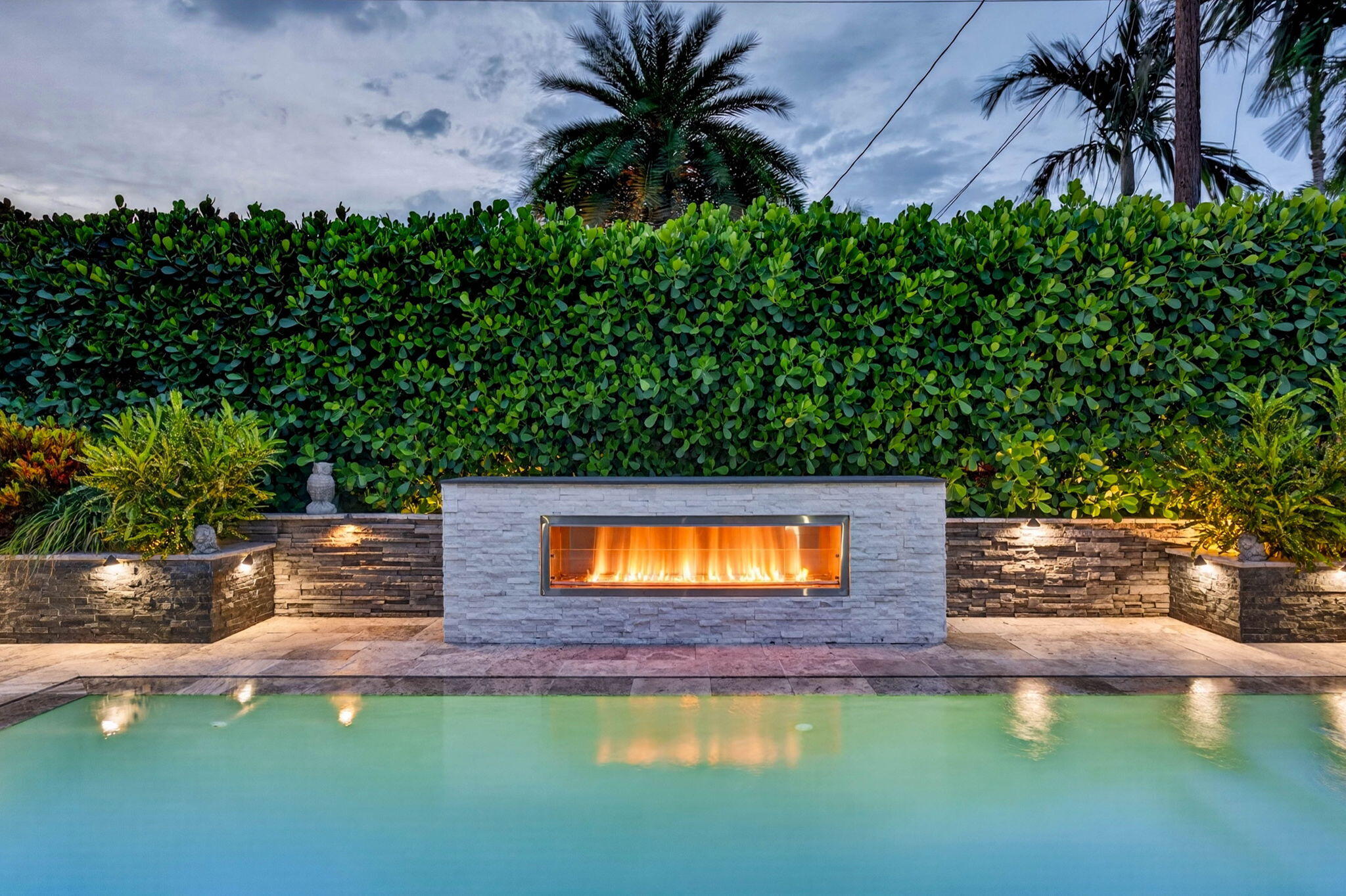GAS FIREPLACE VIEW AT NIGHT