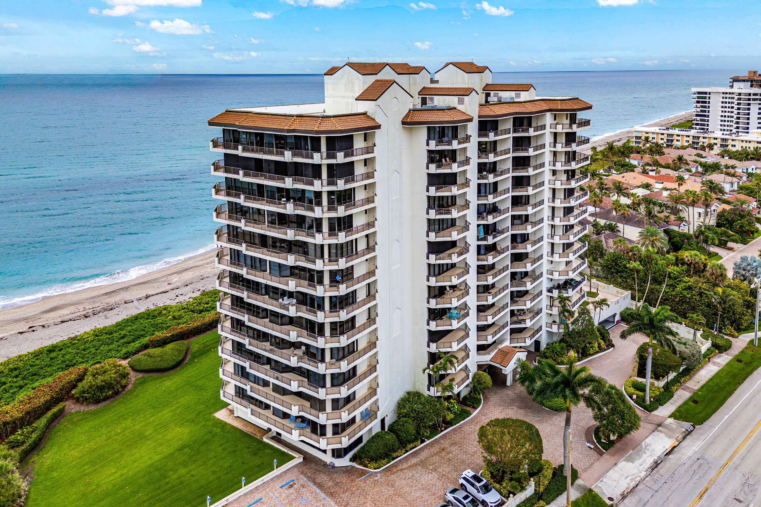 039-800OceanDrive-204-JunoBeach-FL-33408