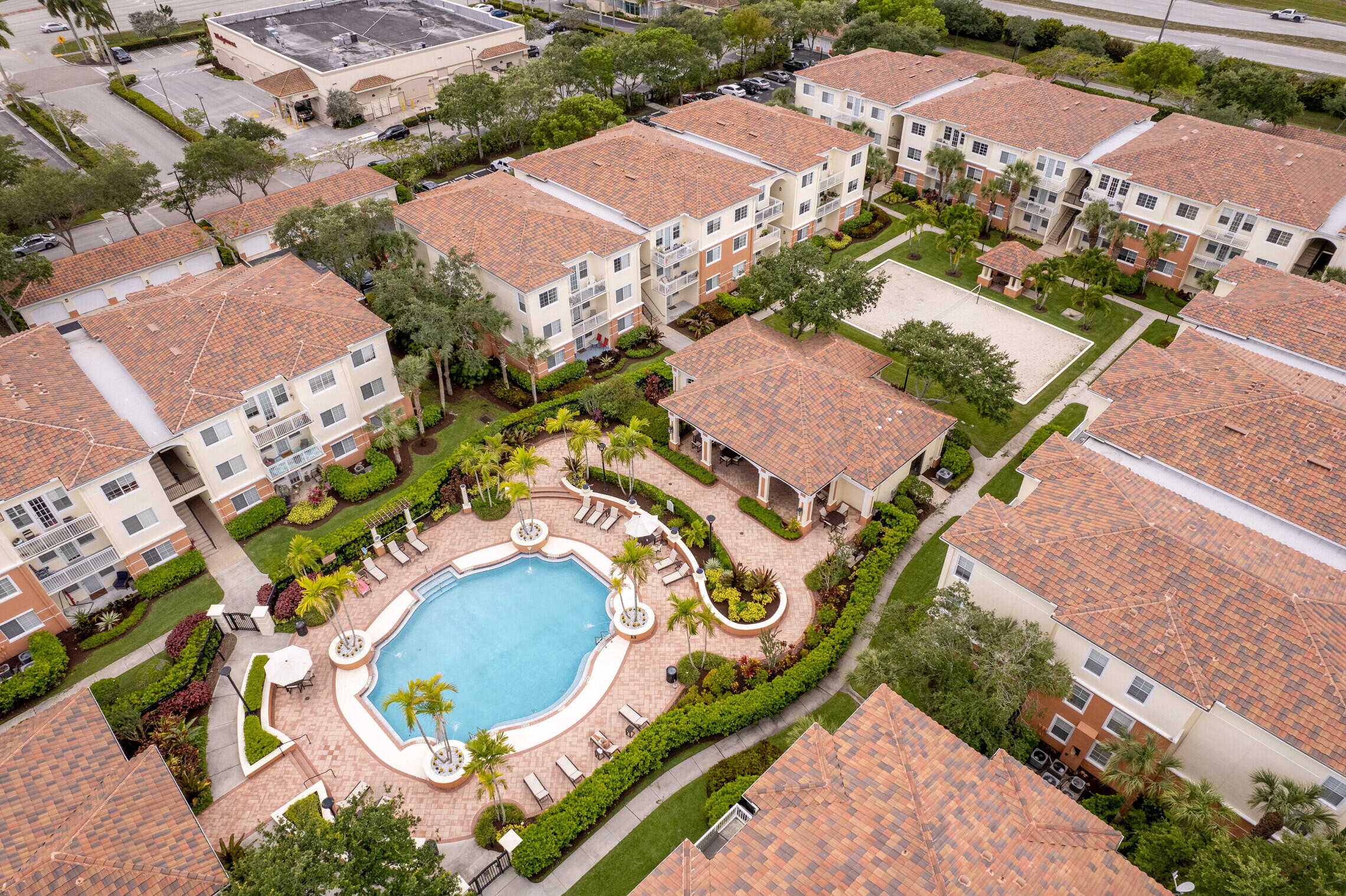 Resort Style Mezzano Resort Style Mezzano