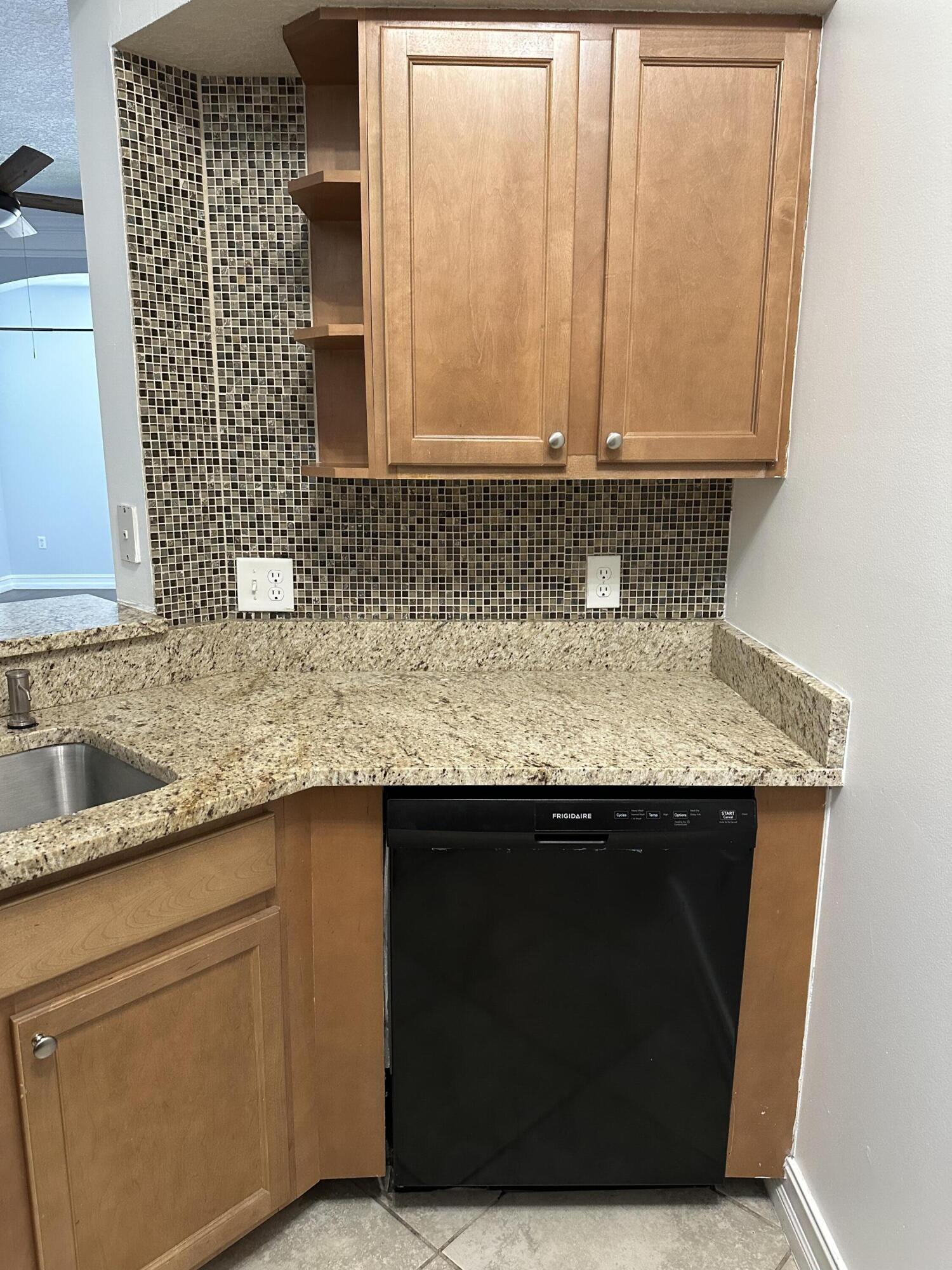 Updated Kitchen/ Granite Counters Updated Kitchen/ Granite Counters