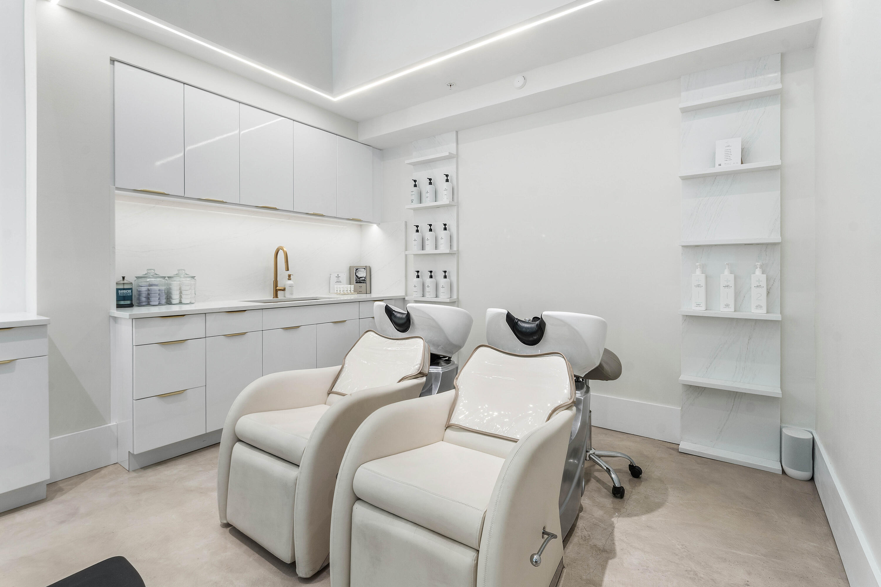Shampoo Bowls can be removed for a multi-use space