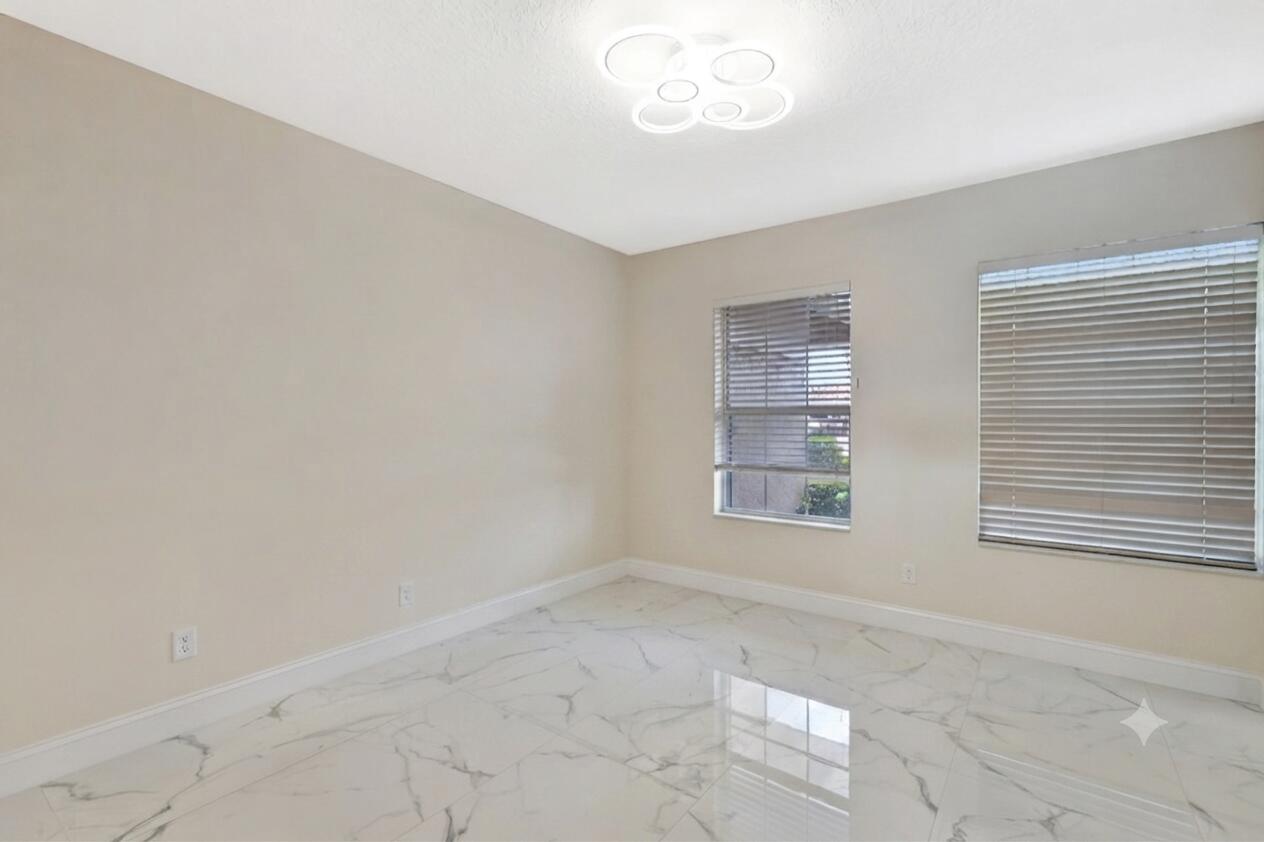 BEDROOM 4/OFFICE