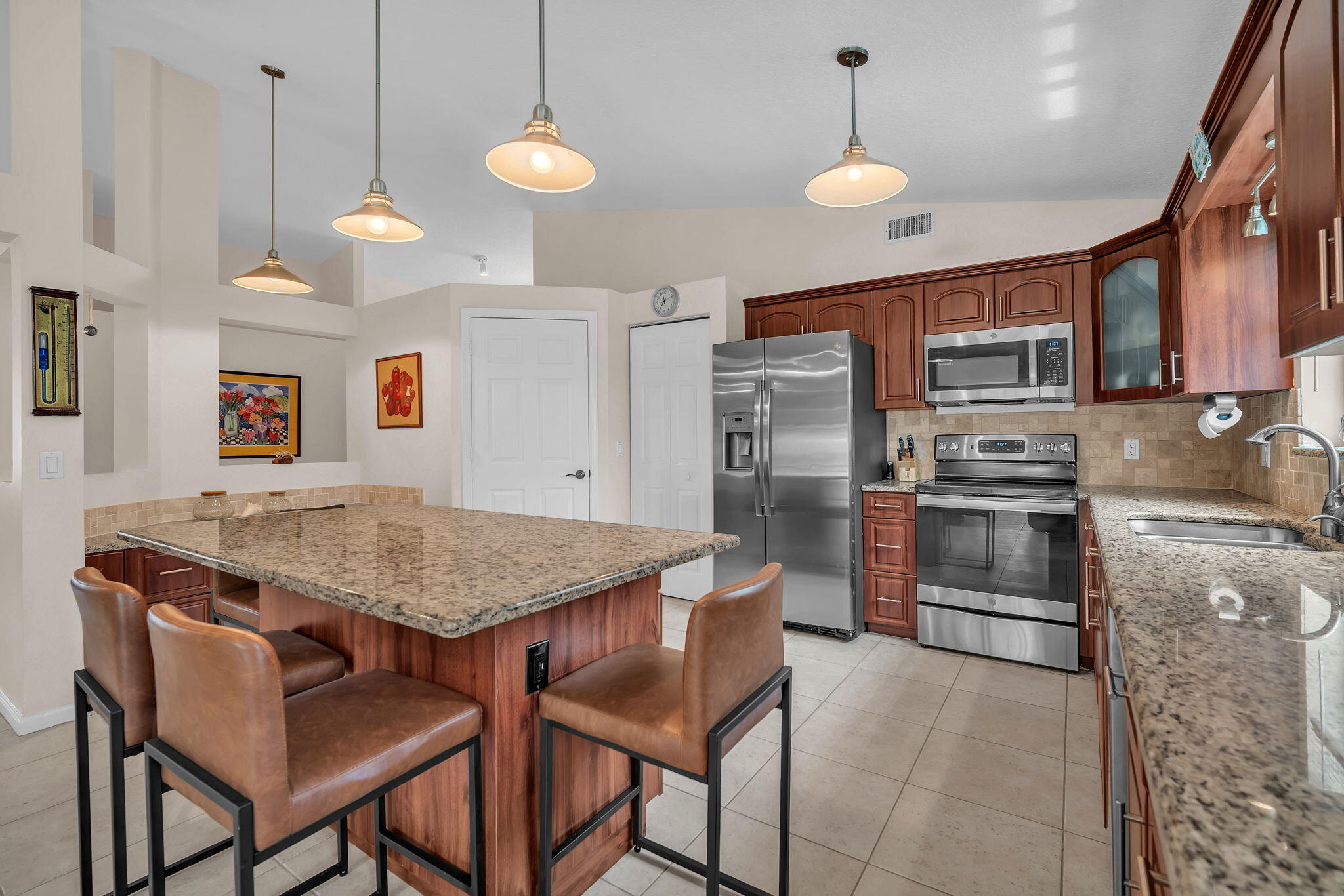 33-web-or-mls-DSC03906 33-web-or-mls-DSC03906