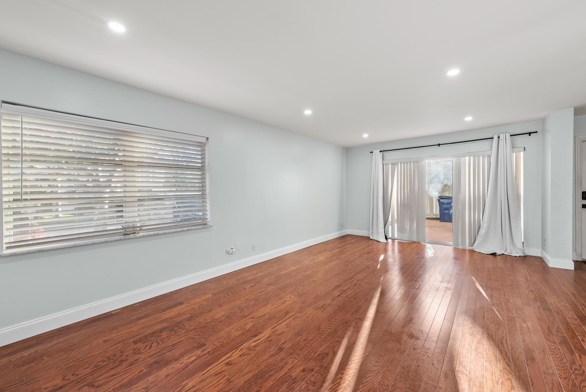 169 Seabreeze Circle-8