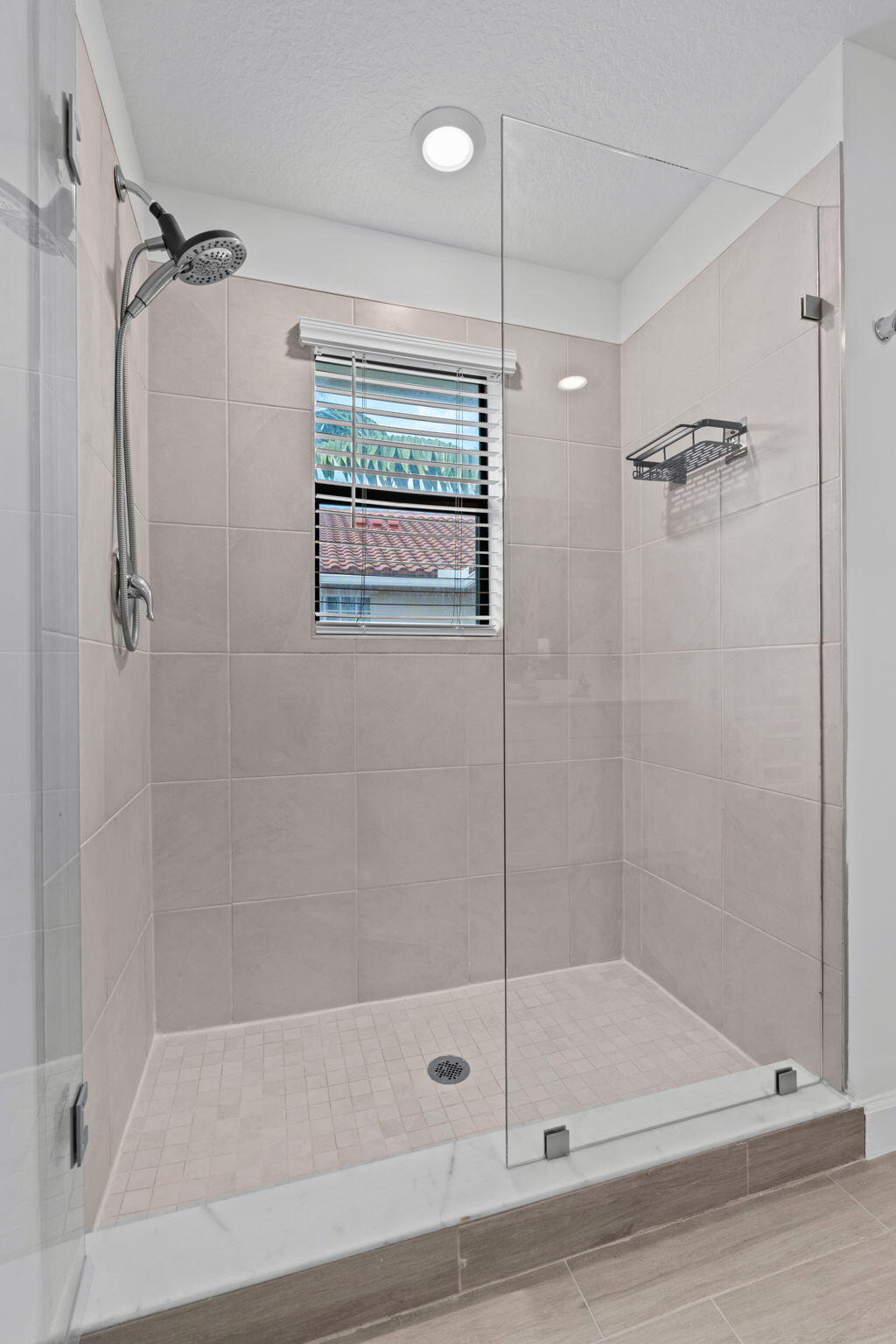 26-web-or-mls-A7400057