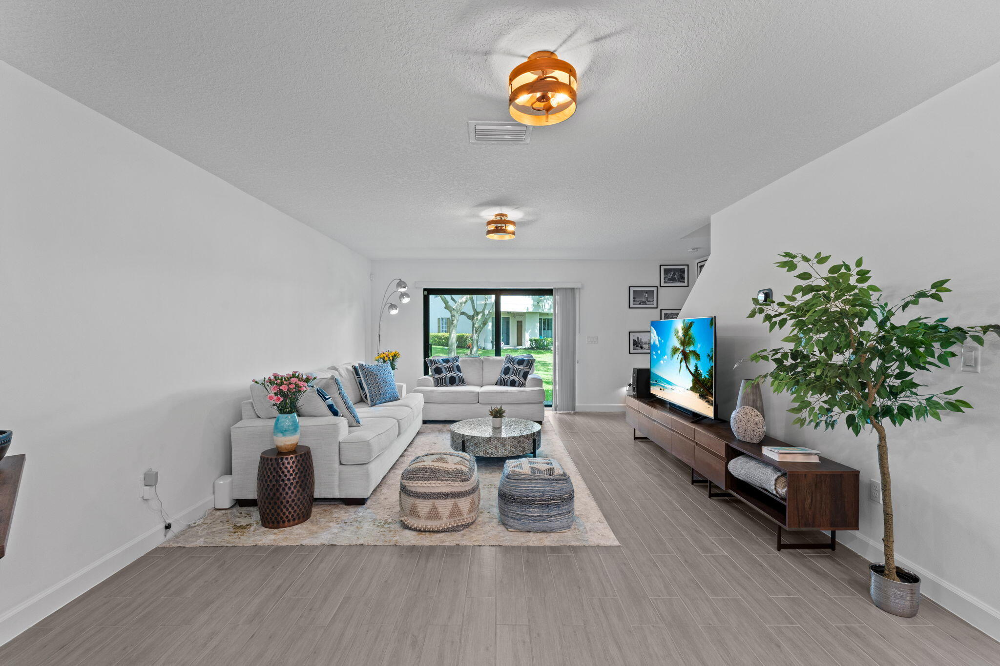 14-web-or-mls-A7409993