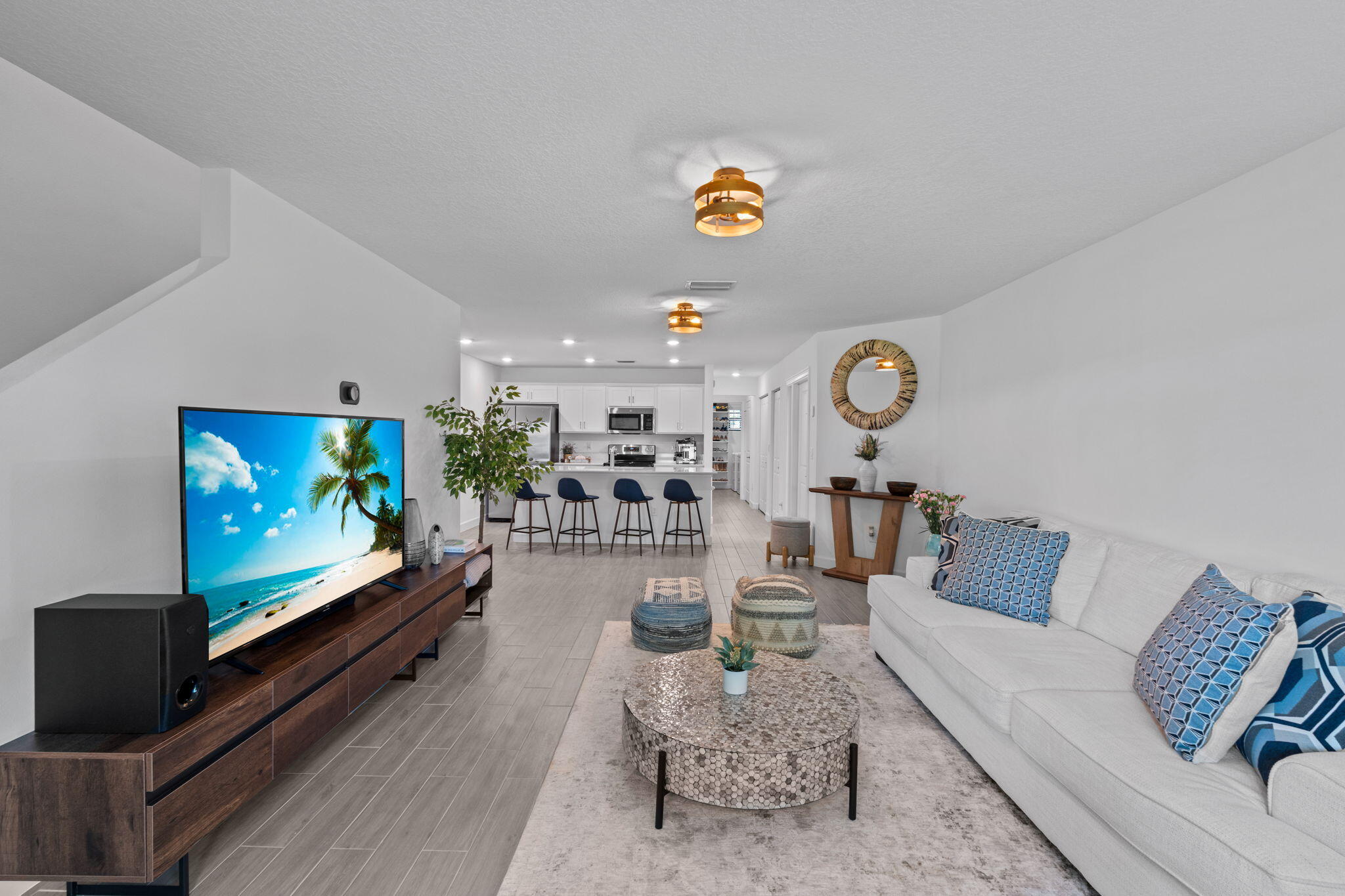 18-web-or-mls-A7409981
