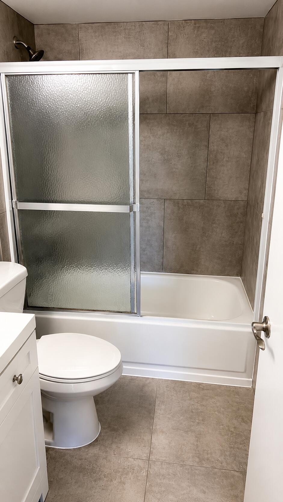 bathroom2