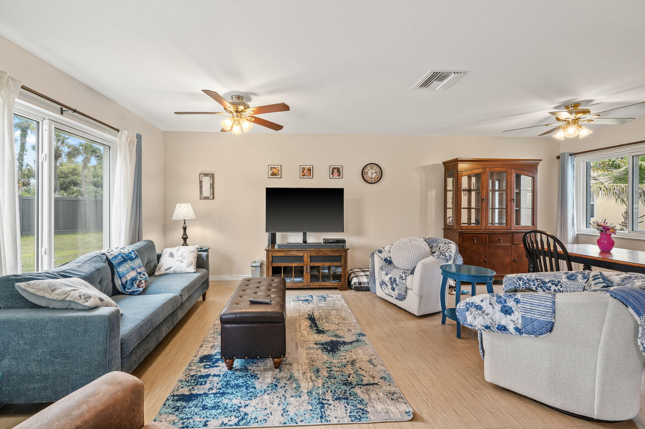 12-web-or-mls-DSC00111 12-web-or-mls-DSC00111