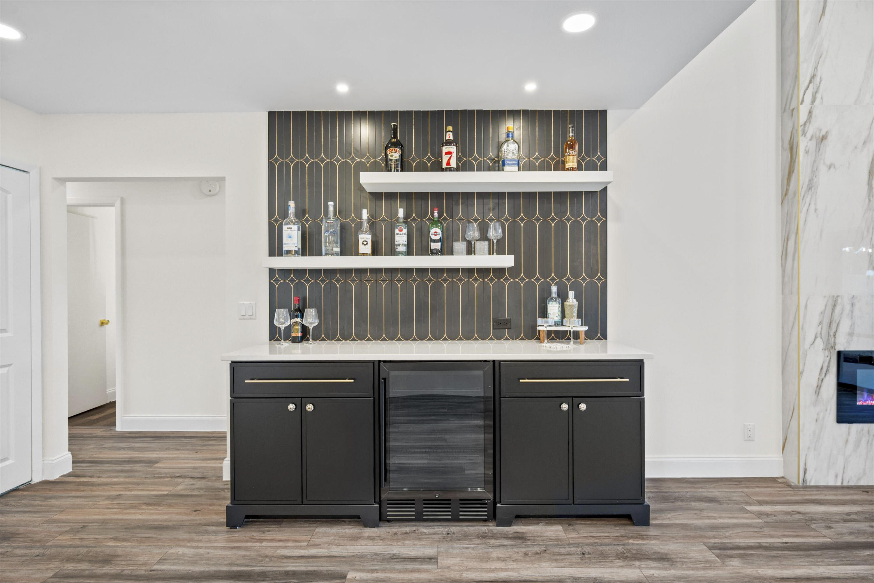 3733 Cape Pointe Cir (6) 3733 Cape Pointe Cir (6)