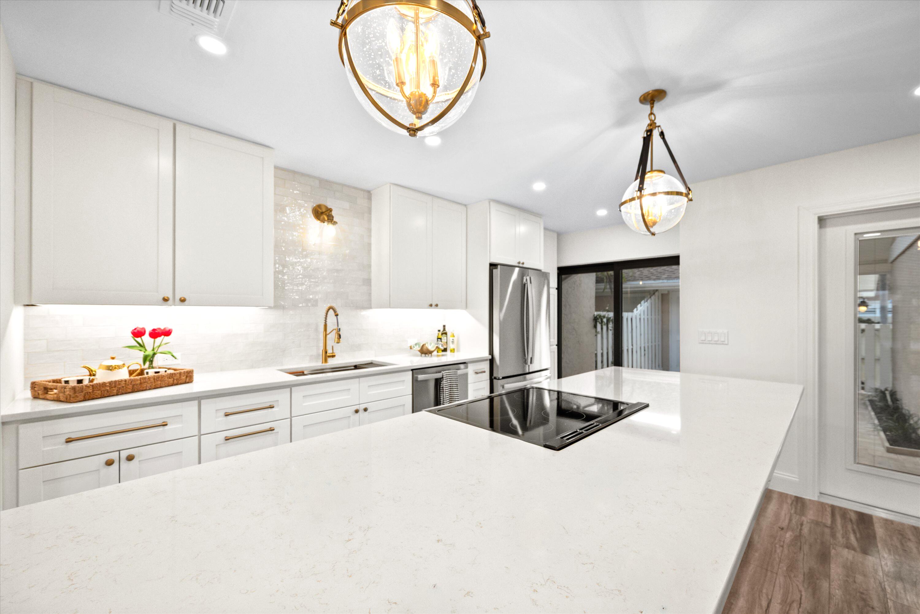 3733 Cape Pointe Cir (8) 3733 Cape Pointe Cir (8)