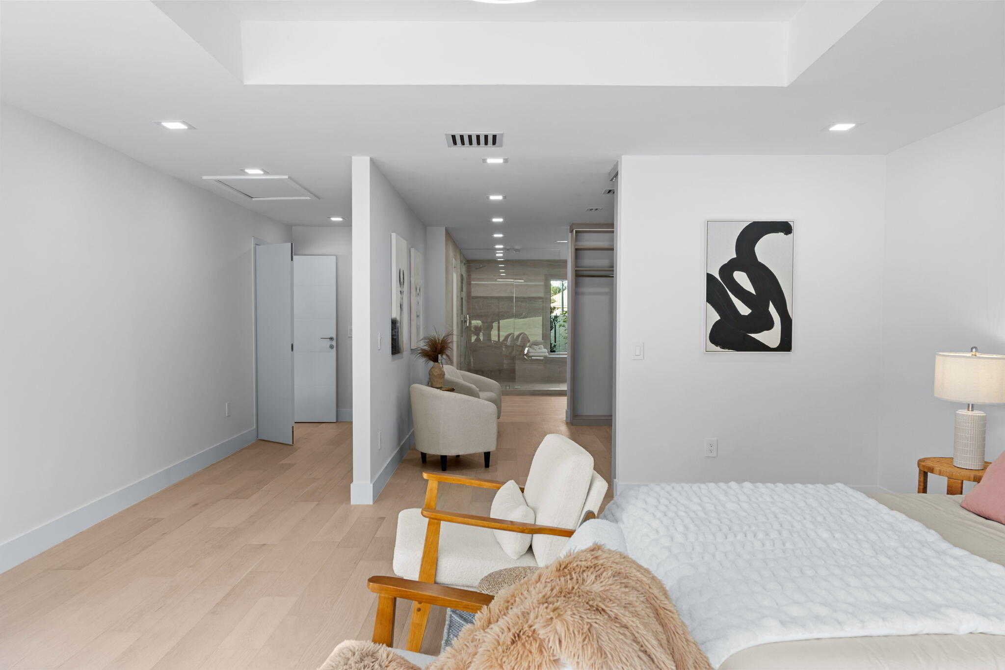 Primary suite