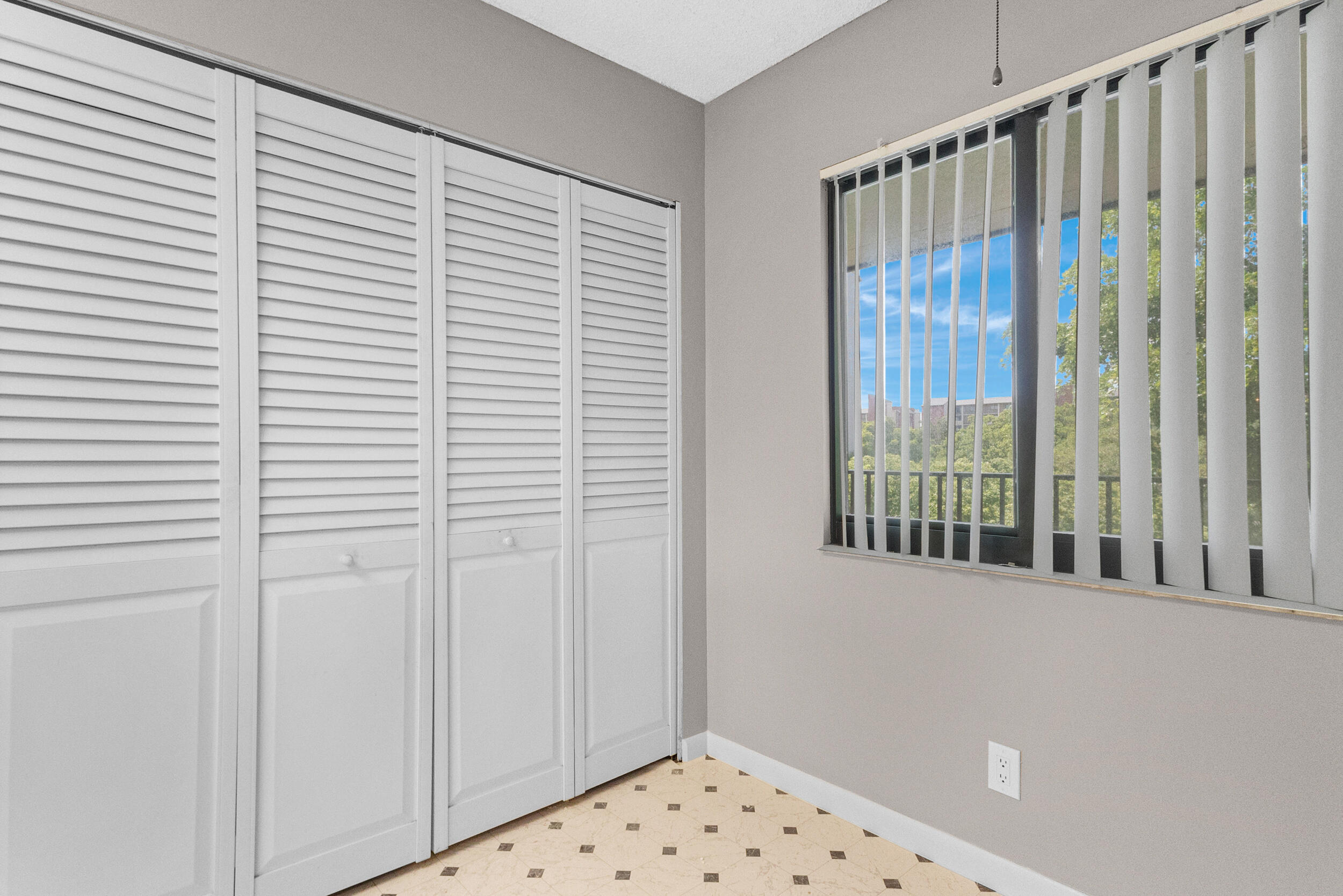 accutour_01 2209-s-cypress-bend-dr-unit-