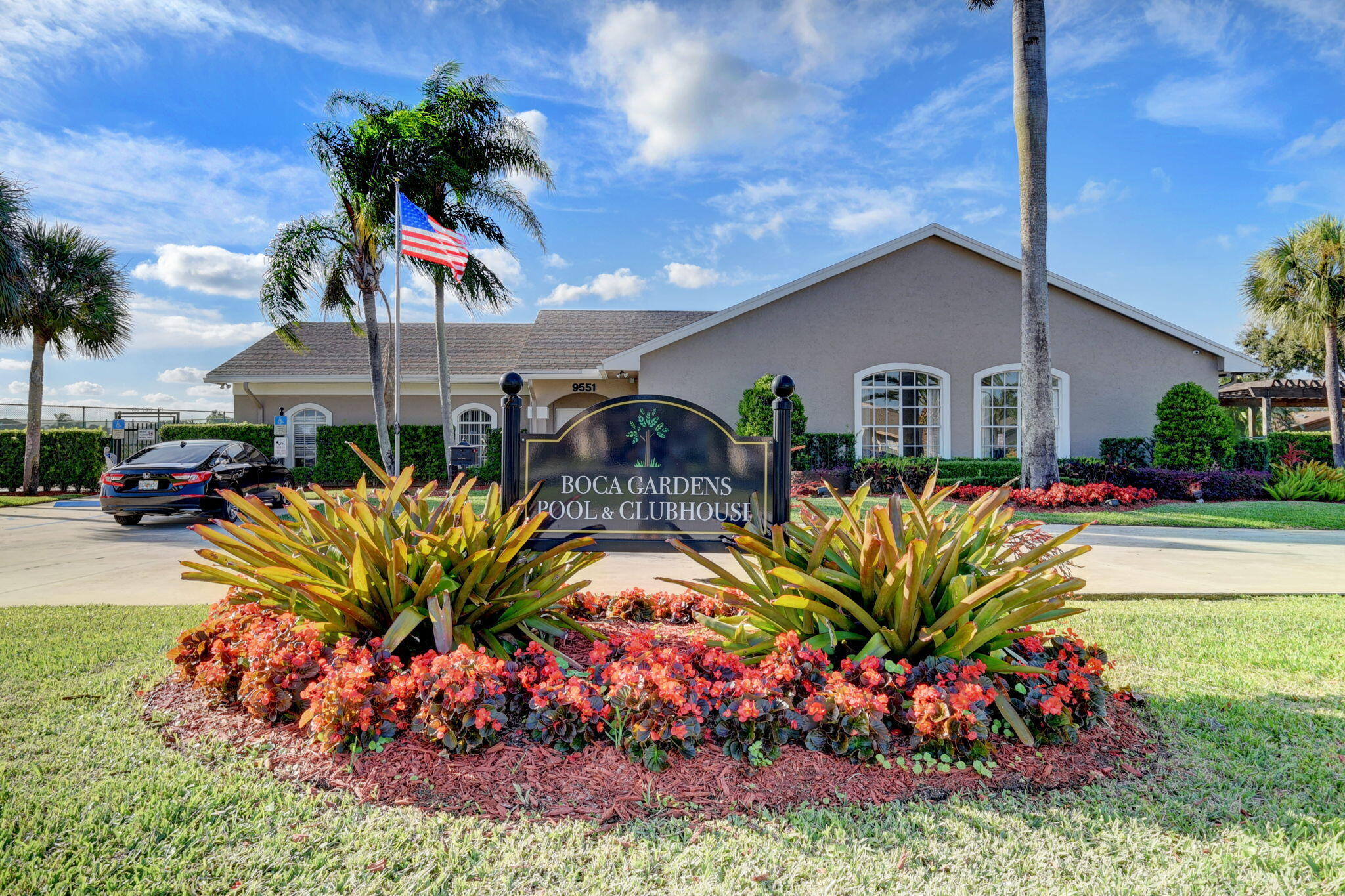 CLUBHOUSE