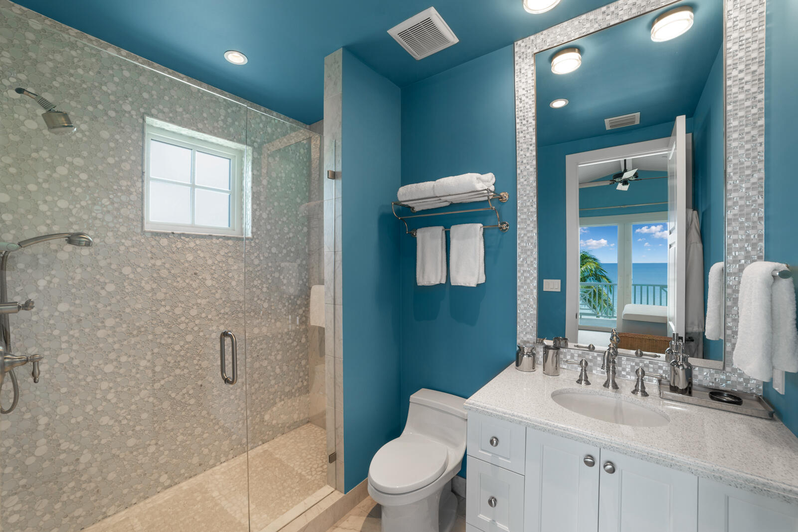 Guest Bath 1