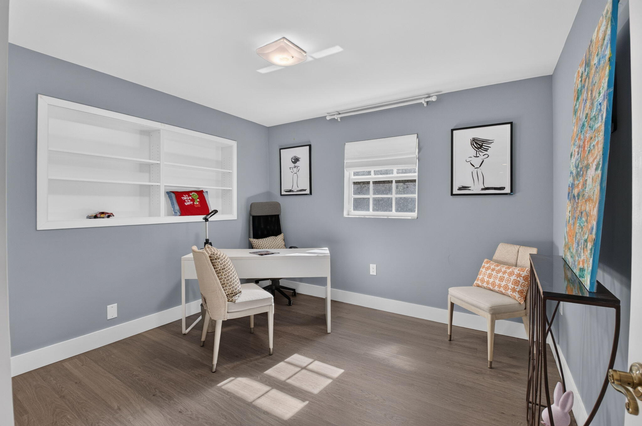 3RD BEDROOM CAN BE USED AS A DEN OR OFFICE